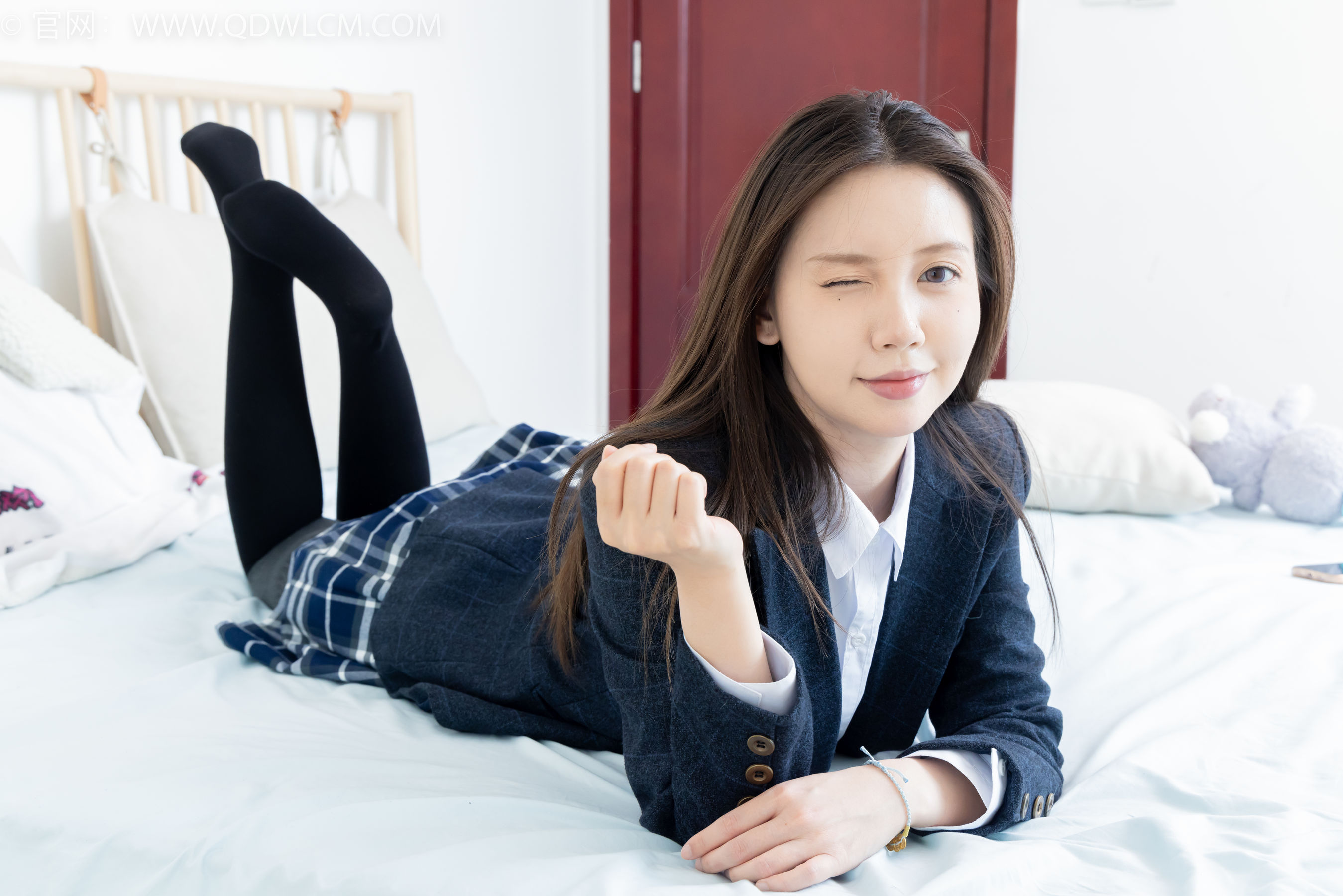 物恋传媒 No.2380 小曦 - jk制服、皮鞋、黑灰拼接过膝袜、厚肉丝/(155P)