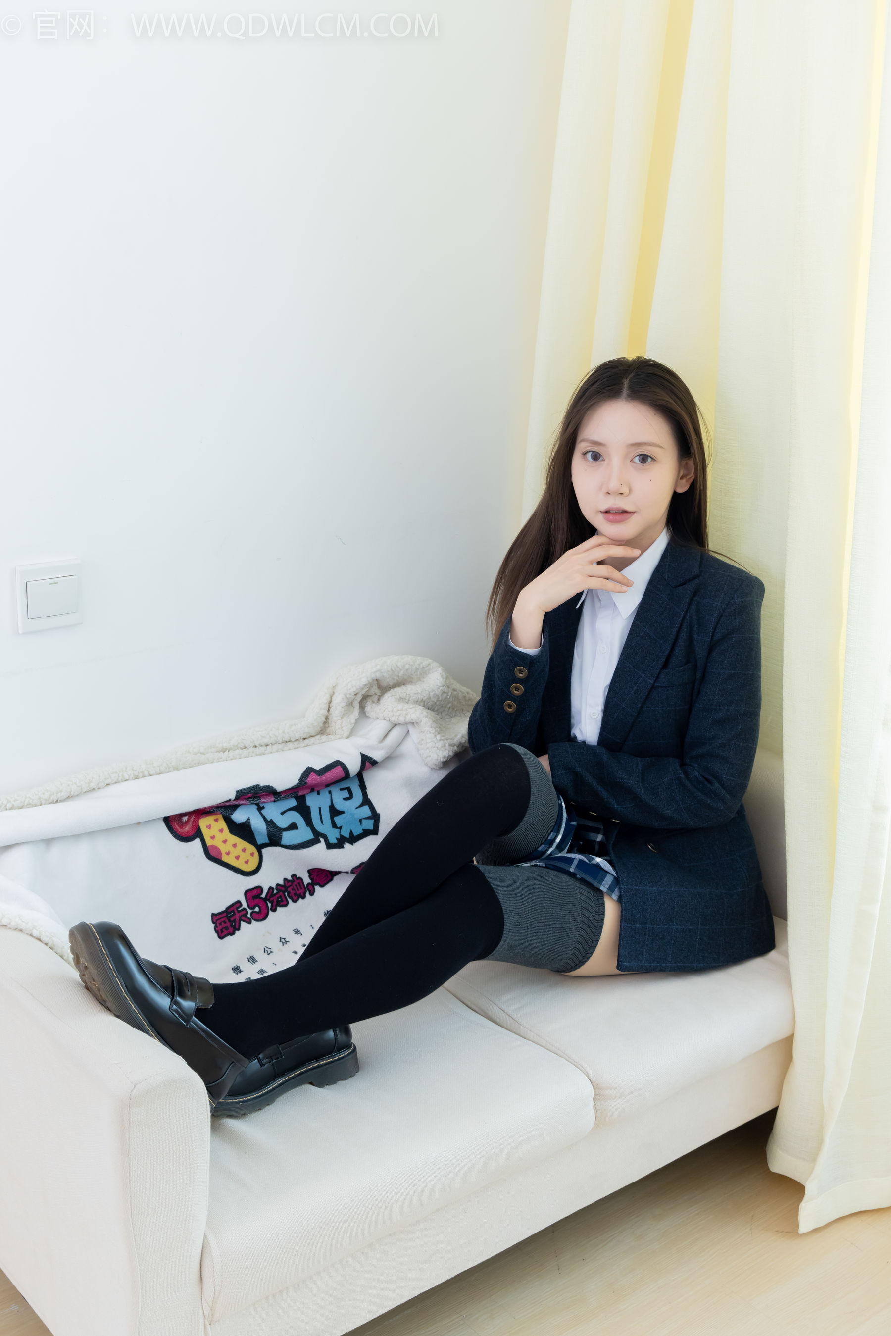 物恋传媒 No.2380 小曦 - jk制服、皮鞋、黑灰拼接过膝袜、厚肉丝/(155P)