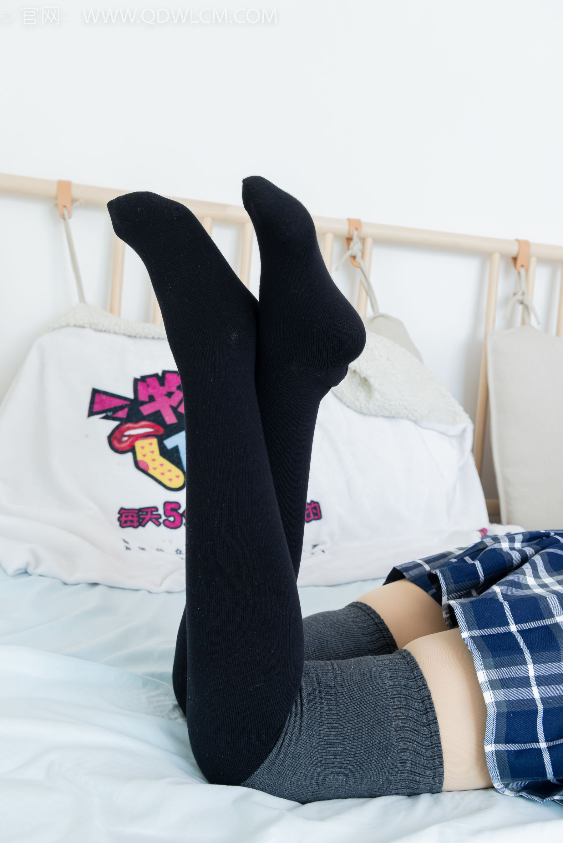 物恋传媒 No.2380 小曦 - jk制服、皮鞋、黑灰拼接过膝袜、厚肉丝/(155P)