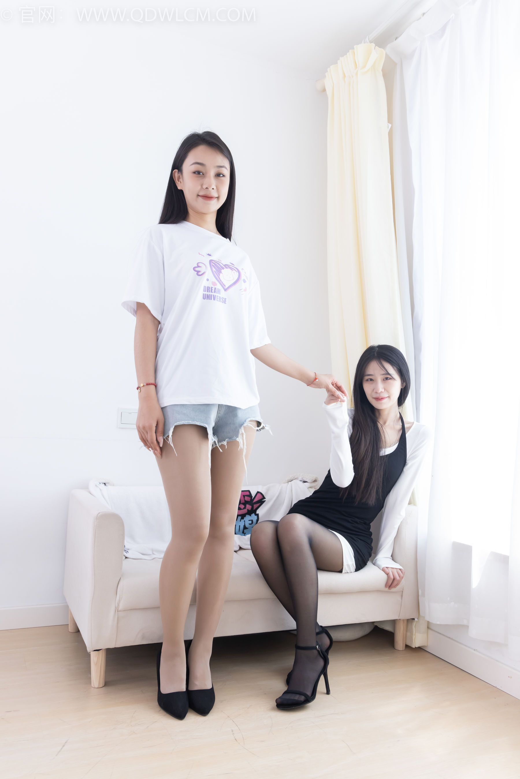 物恋传媒 No.2378 菜菜&岚岚 - 高跟鞋、高跟凉鞋、薄黑丝、油亮肉丝/(165P)