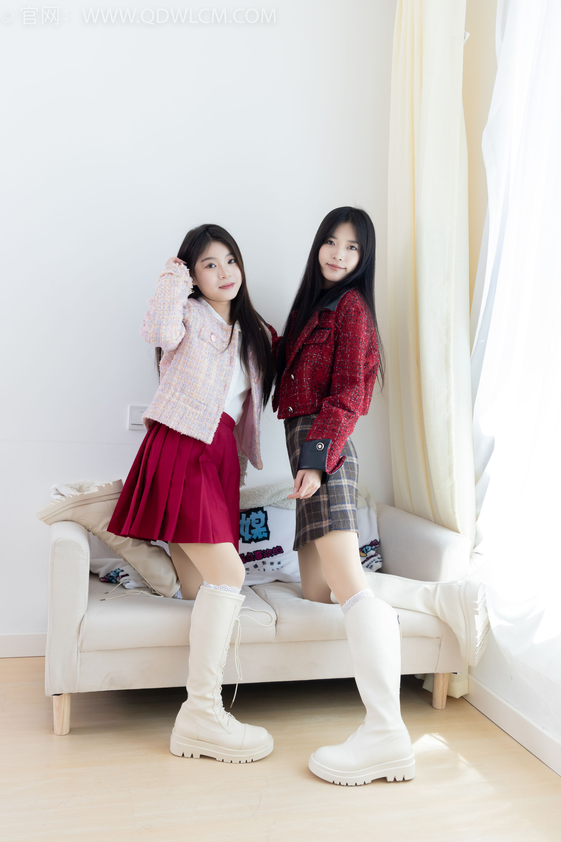 物恋传媒 No.2375 茯苓&闪闪 - 长靴、白棉袜、厚肉丝/(170P)