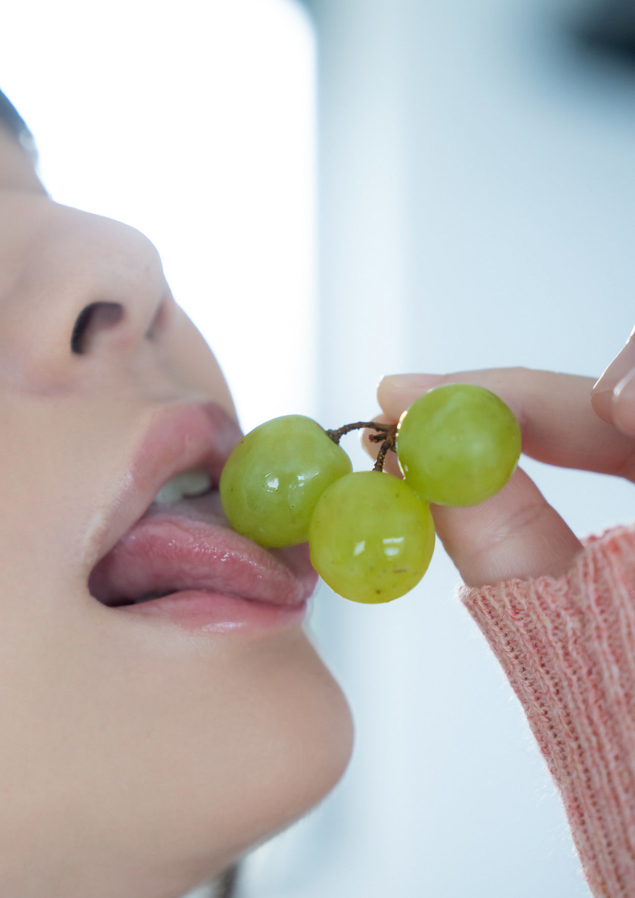 山手梨愛 - material/(34P)