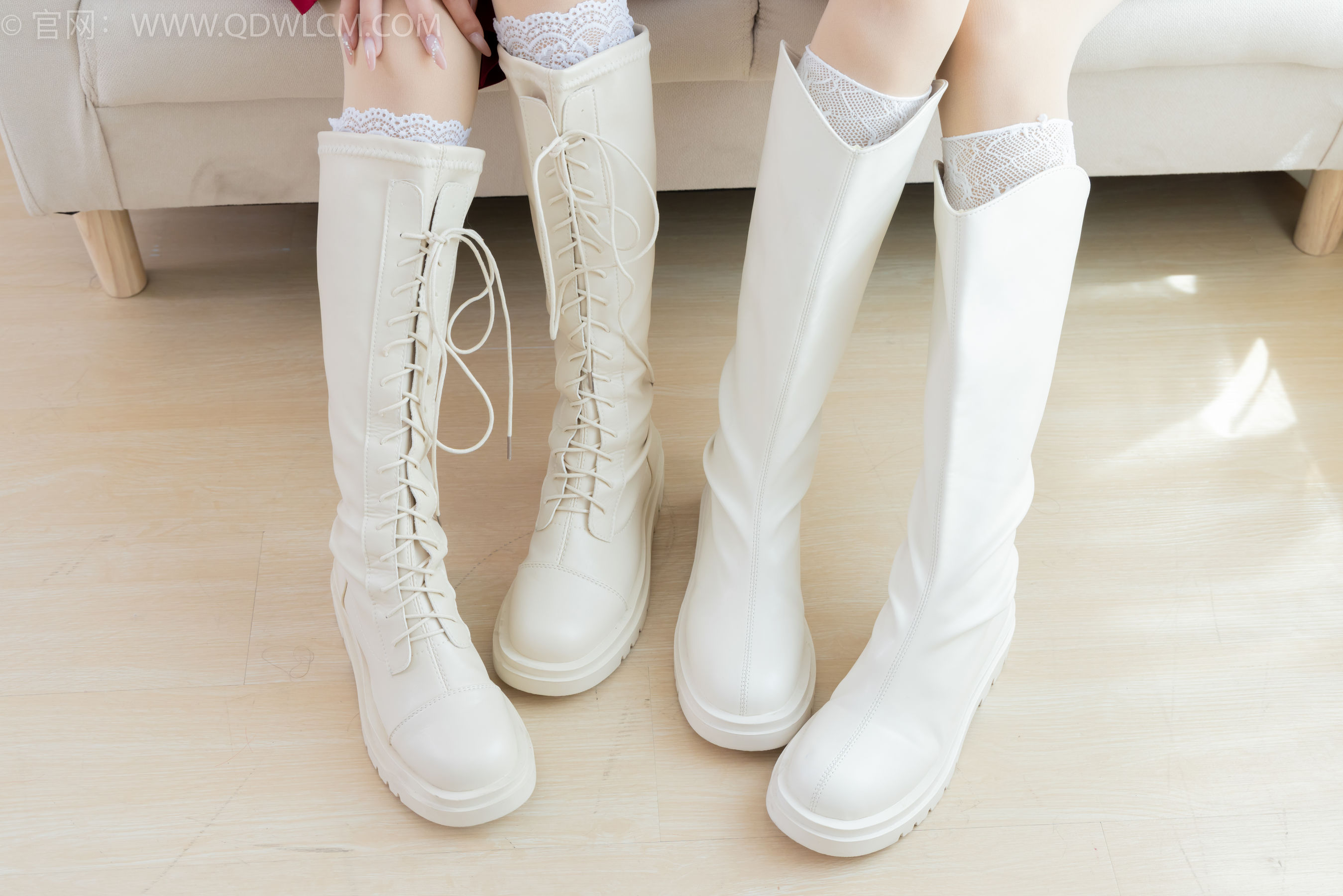 物恋传媒 No.2375 茯苓&闪闪 - 长靴、白棉袜、厚肉丝/(170P)