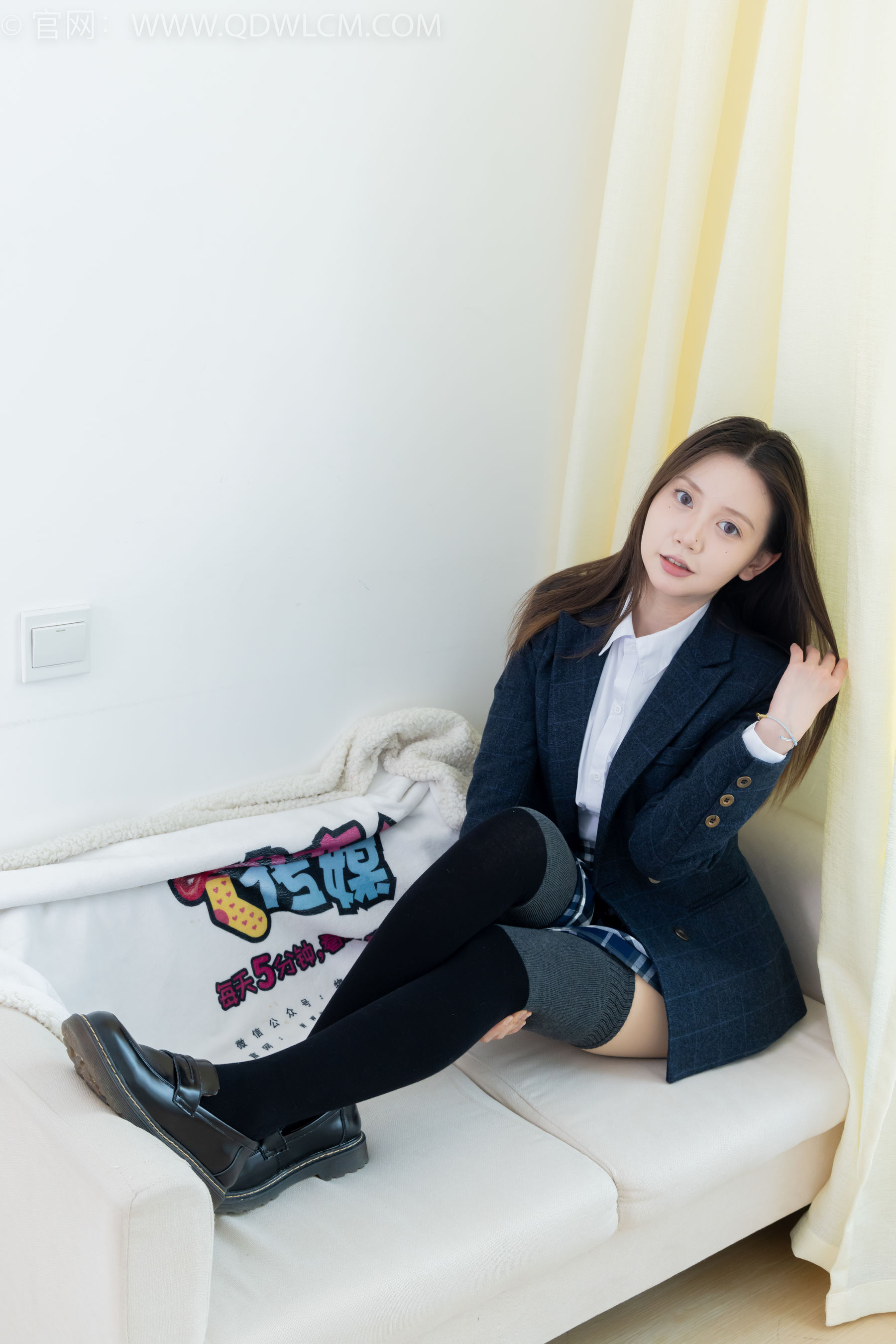 物恋传媒 No.2380 小曦 - jk制服、皮鞋、黑灰拼接过膝袜、厚肉丝/(155P)