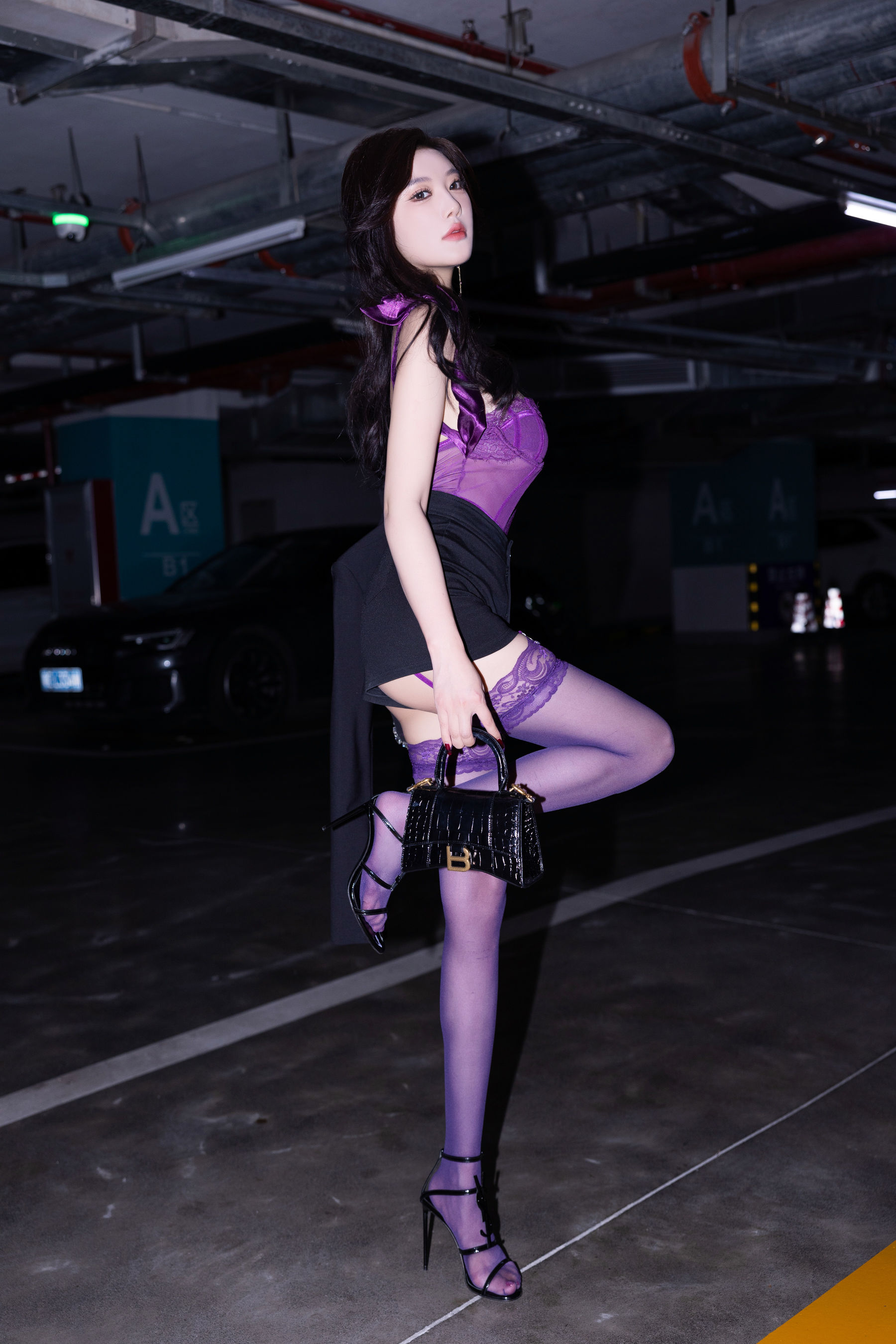 杨晨晨 - 紫色轻透情趣/(104P)