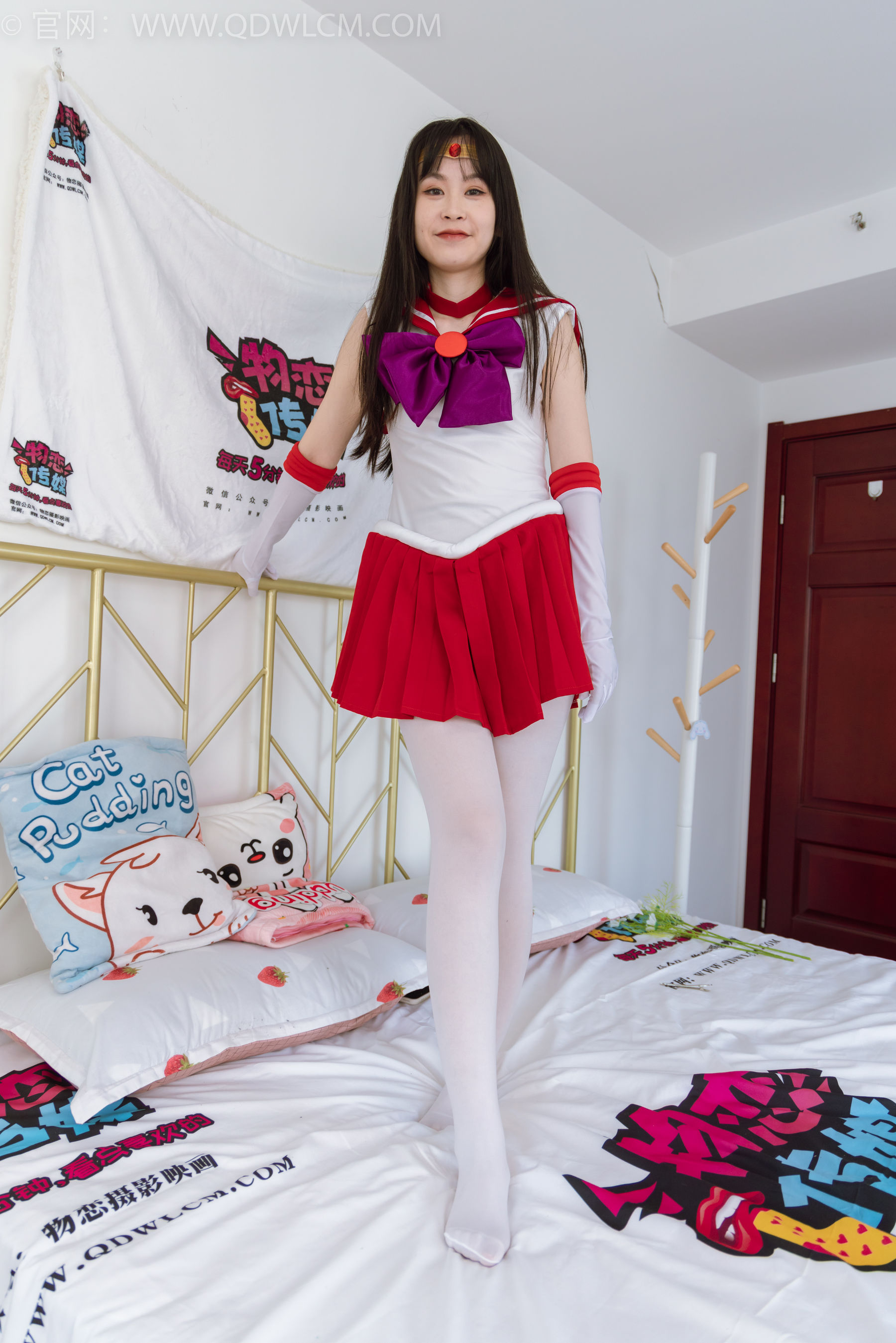 物恋传媒 No.2373 兮兮 - cos制服、高跟鞋、厚白丝/(150P)