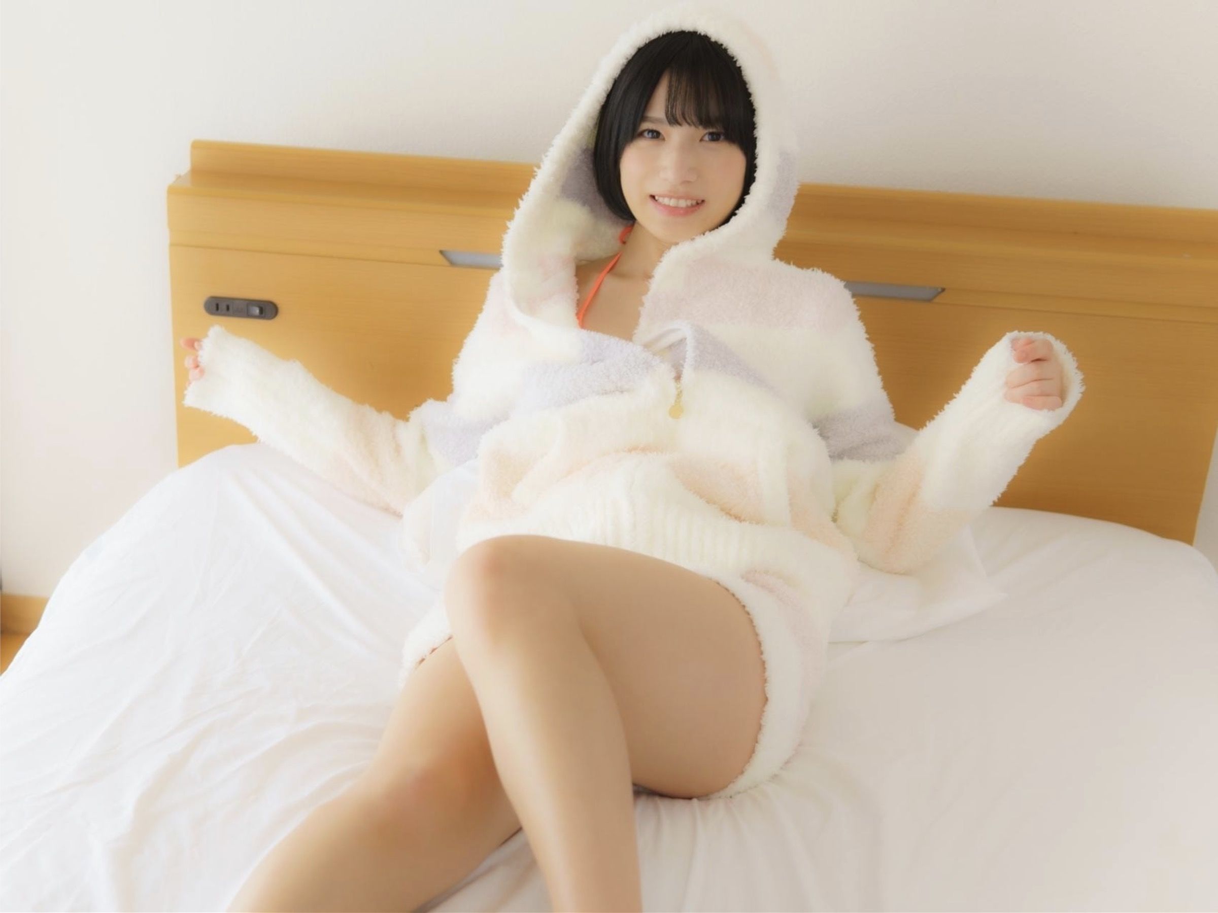 村上りいな - ニーハイソックスになりたくて/(140P)