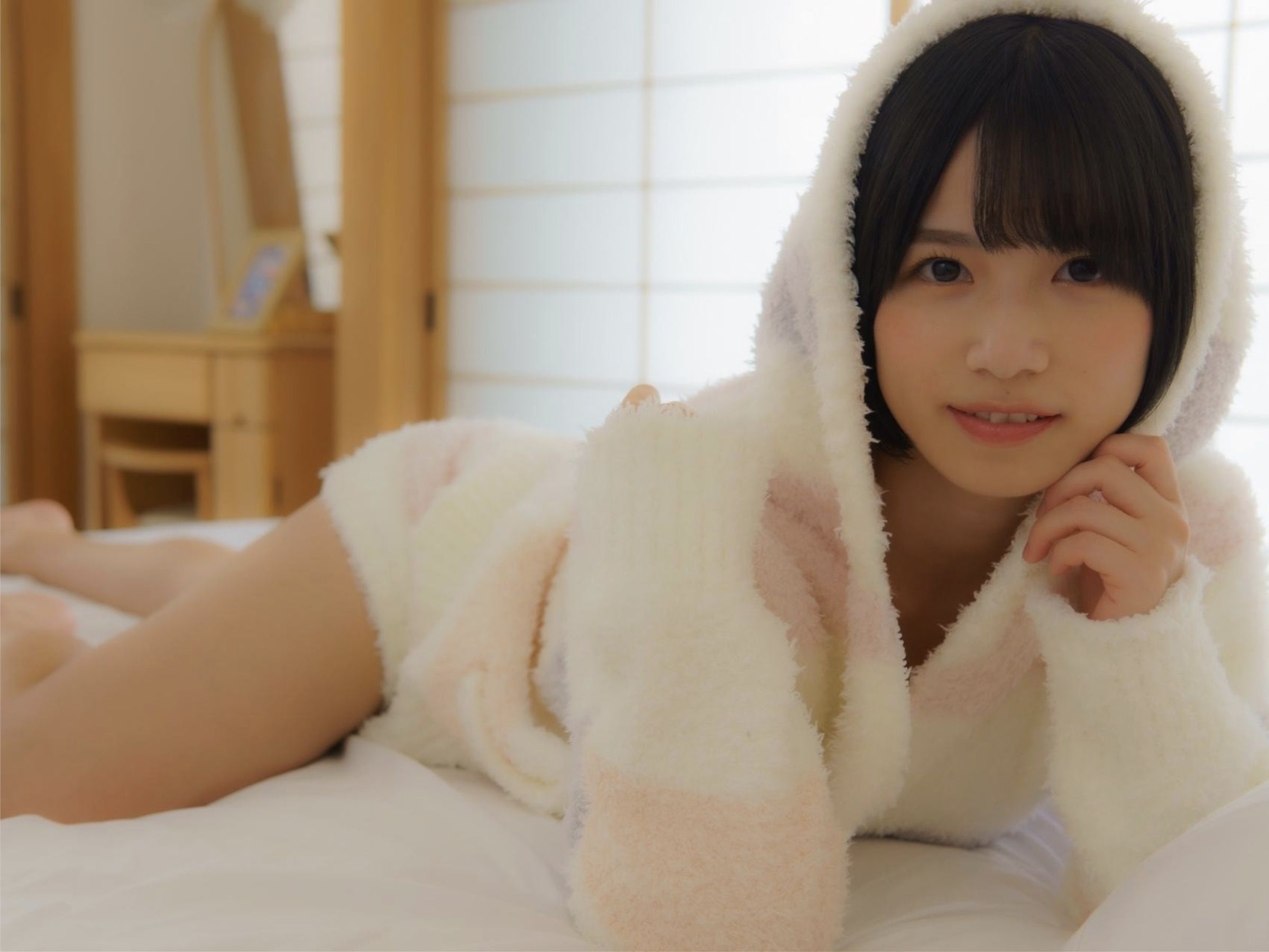 村上りいな - ニーハイソックスになりたくて/(140P)