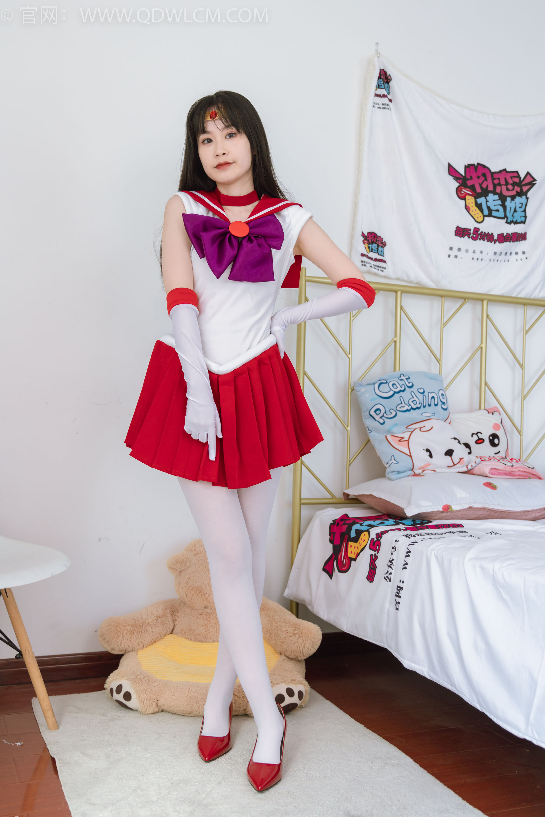 物恋传媒 No.2373 兮兮 - cos制服、高跟鞋、厚白丝/(150P)