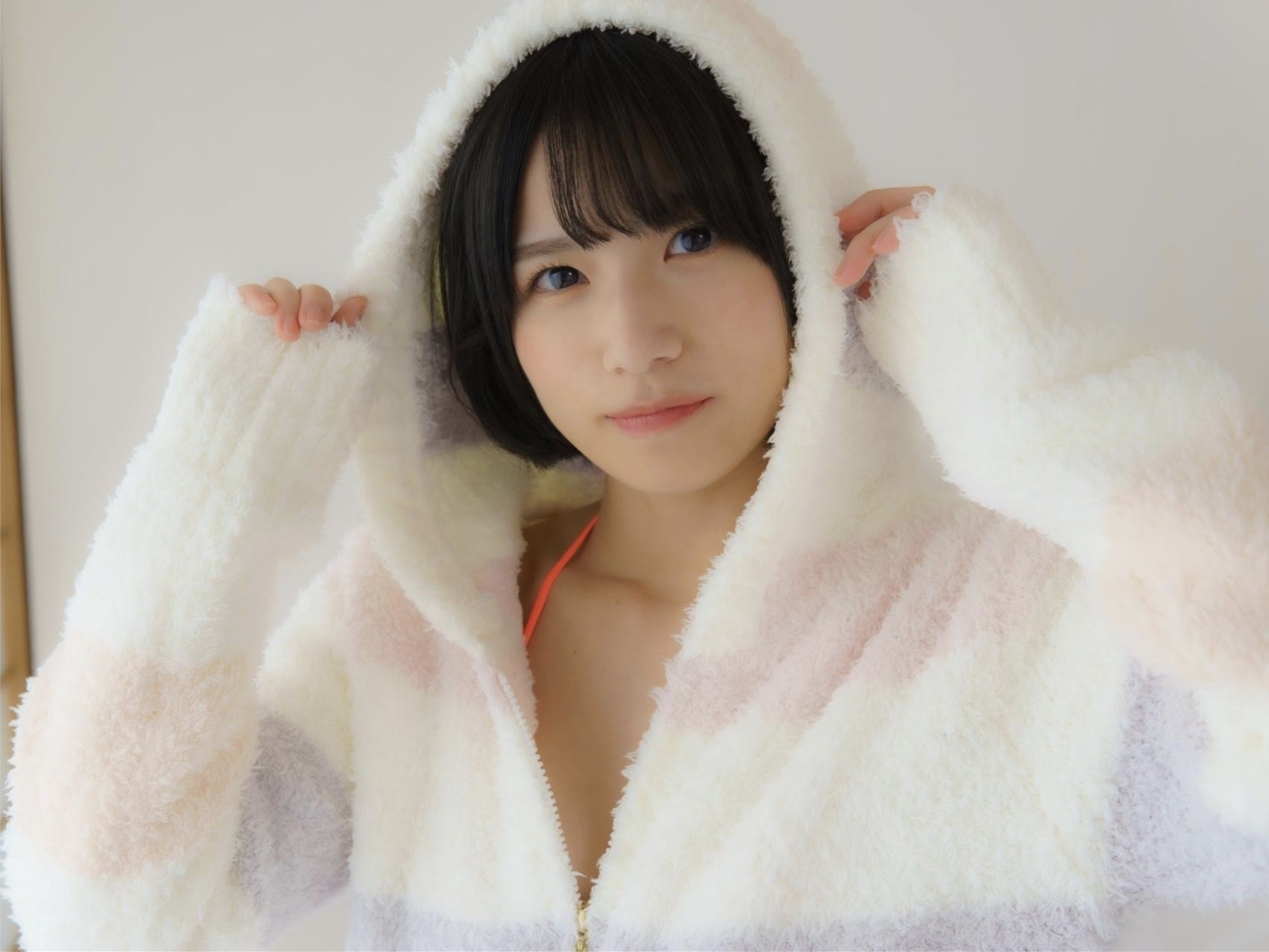 村上りいな - ニーハイソックスになりたくて/(140P)