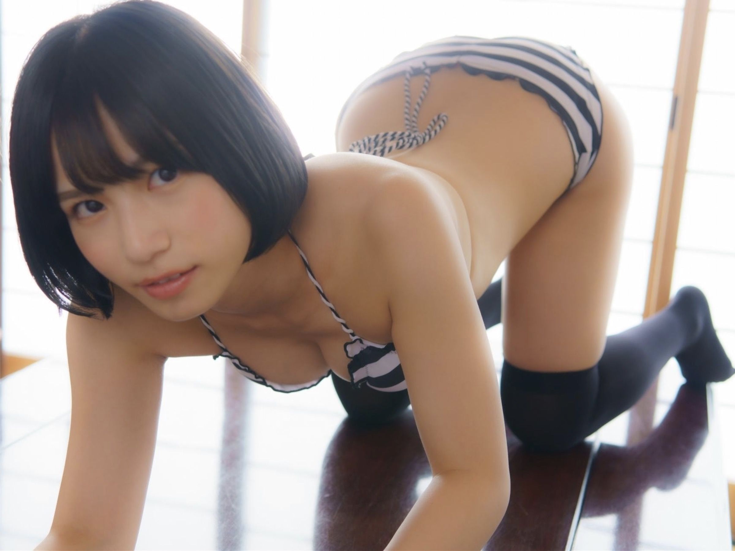 村上りいな - ニーハイソックスになりたくて/(140P)