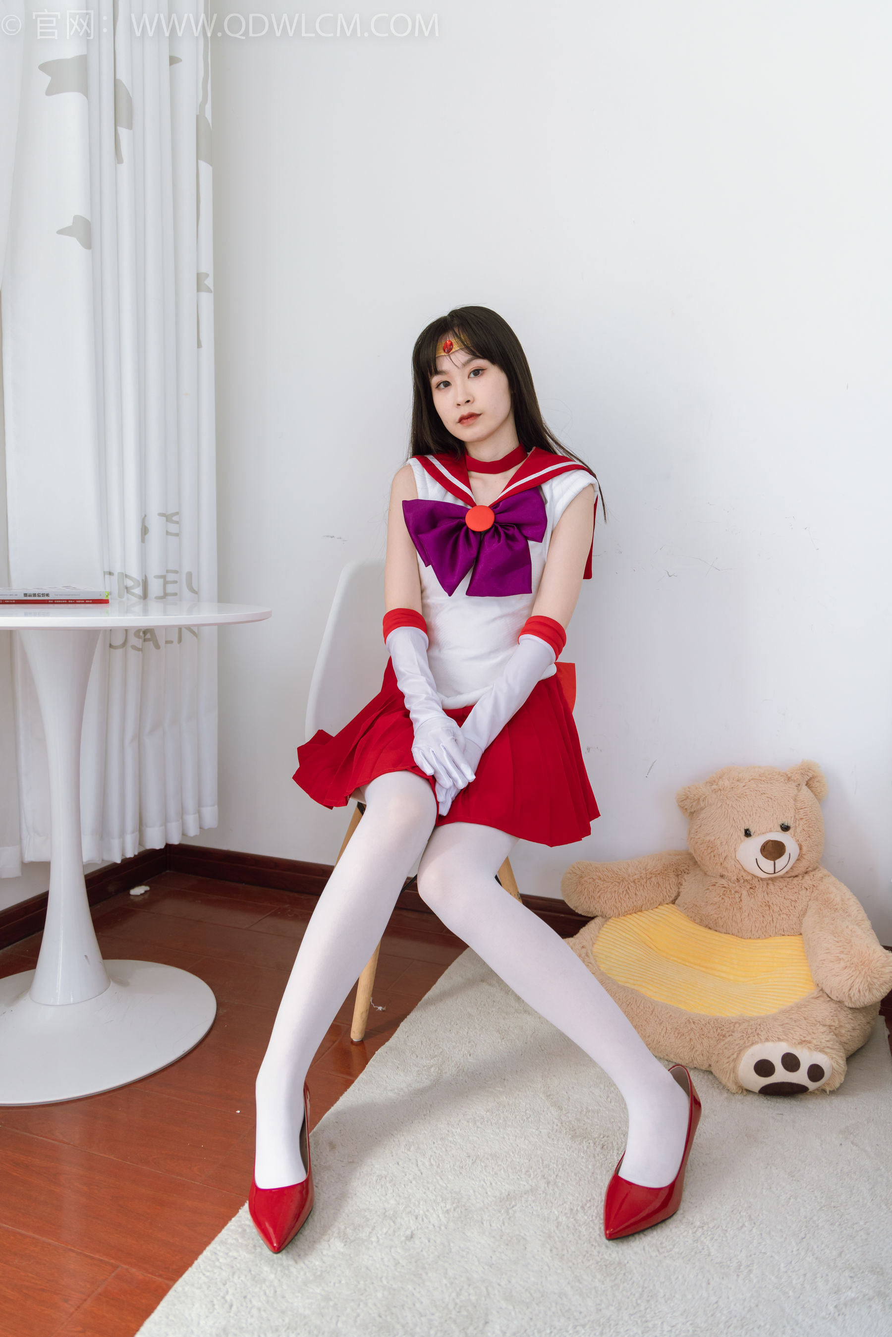 物恋传媒 No.2373 兮兮 - cos制服、高跟鞋、厚白丝/(150P)