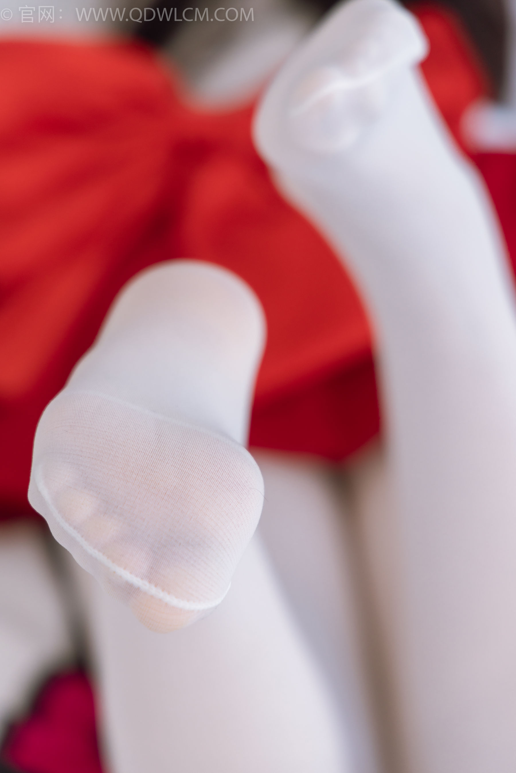 物恋传媒 No.2373 兮兮 - cos制服、高跟鞋、厚白丝/(150P)