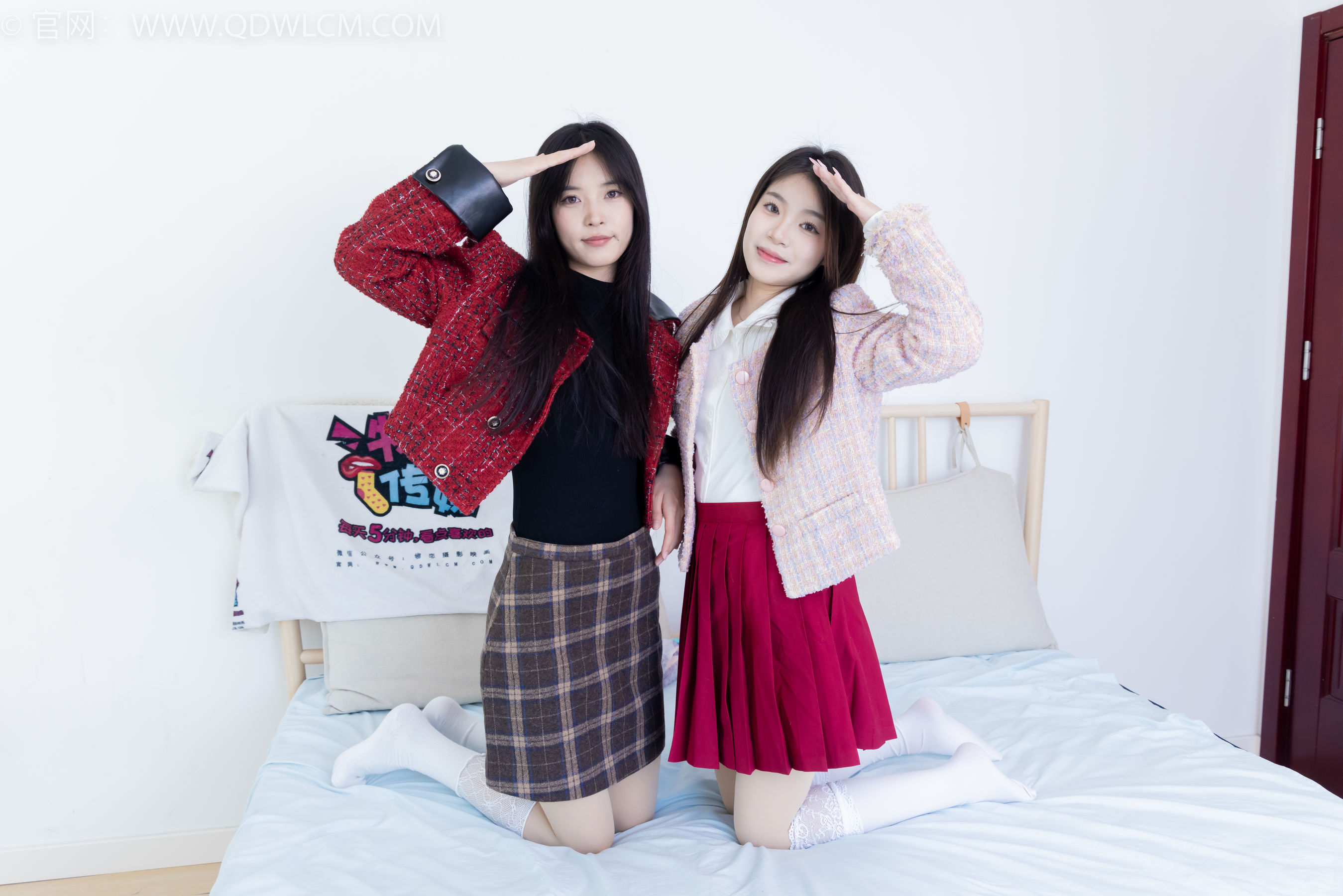 物恋传媒 No.2375 茯苓&闪闪 - 长靴、白棉袜、厚肉丝/(170P)