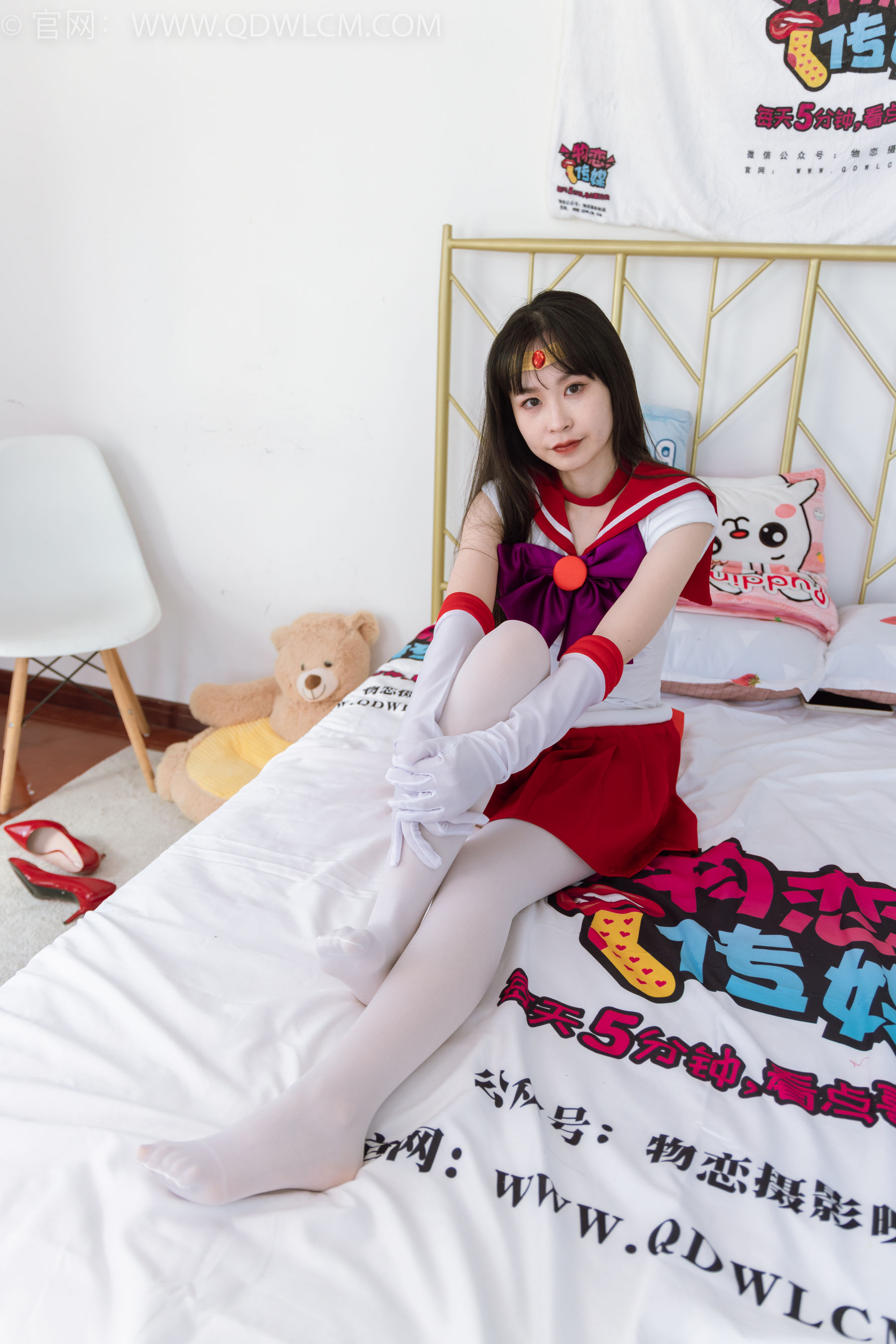 物恋传媒 No.2373 兮兮 - cos制服、高跟鞋、厚白丝/(150P)