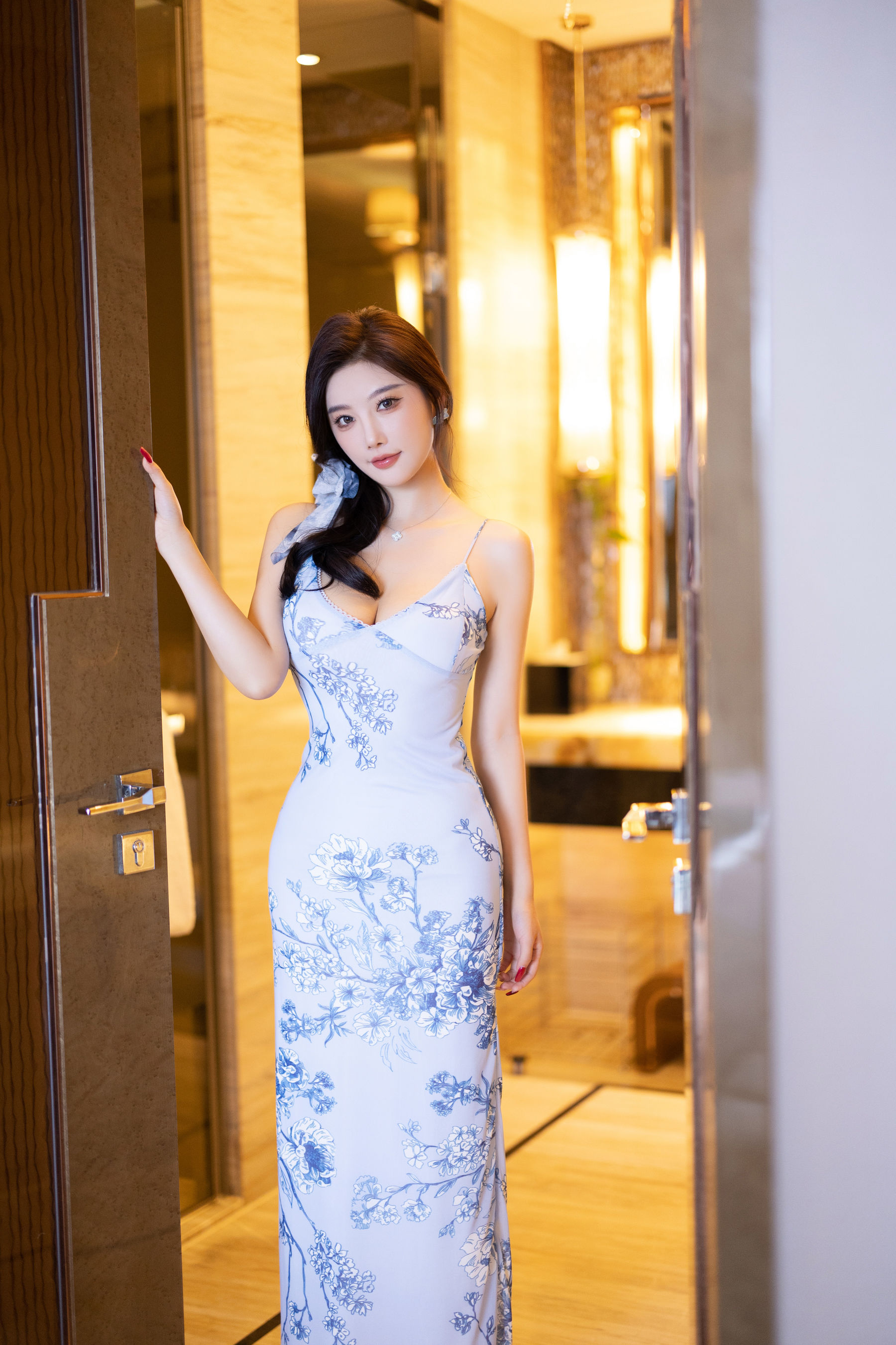 杨晨晨 - 白色丝袜/(101P)