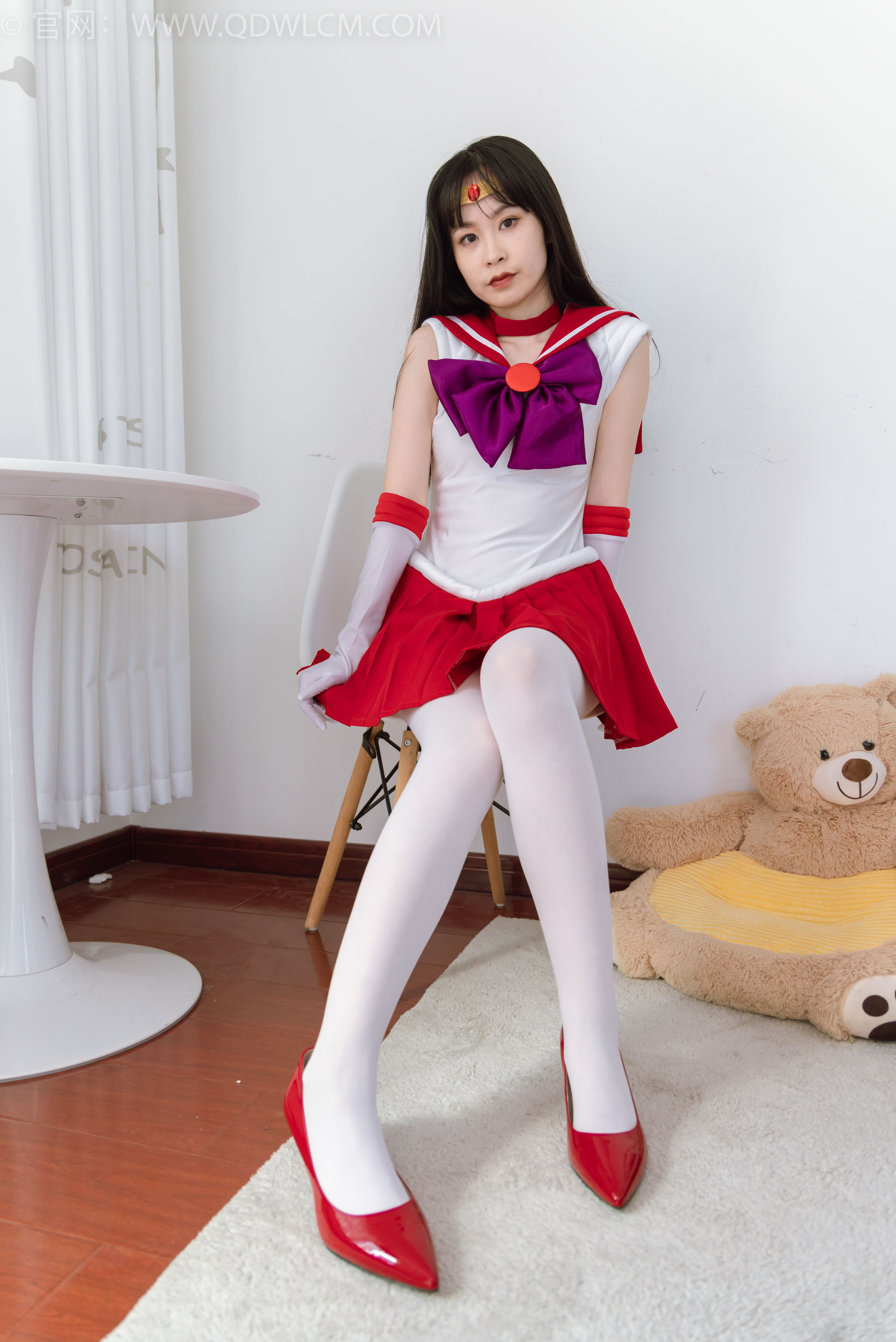 物恋传媒 No.2373 兮兮 - cos制服、高跟鞋、厚白丝/(150P)