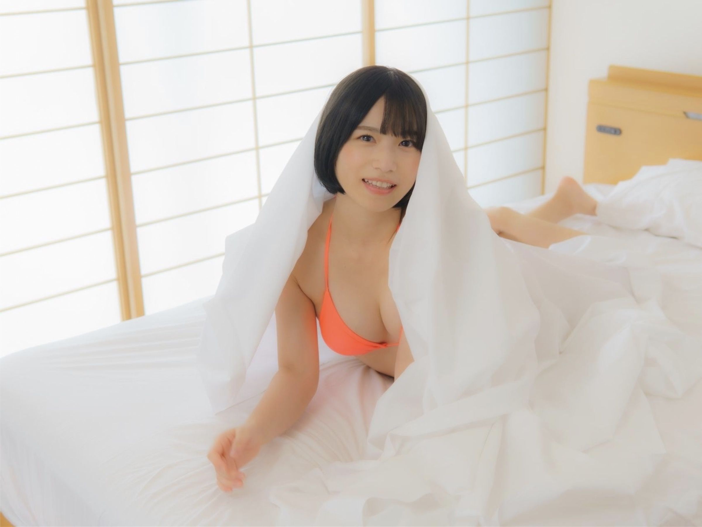 村上りいな - ニーハイソックスになりたくて/(140P)