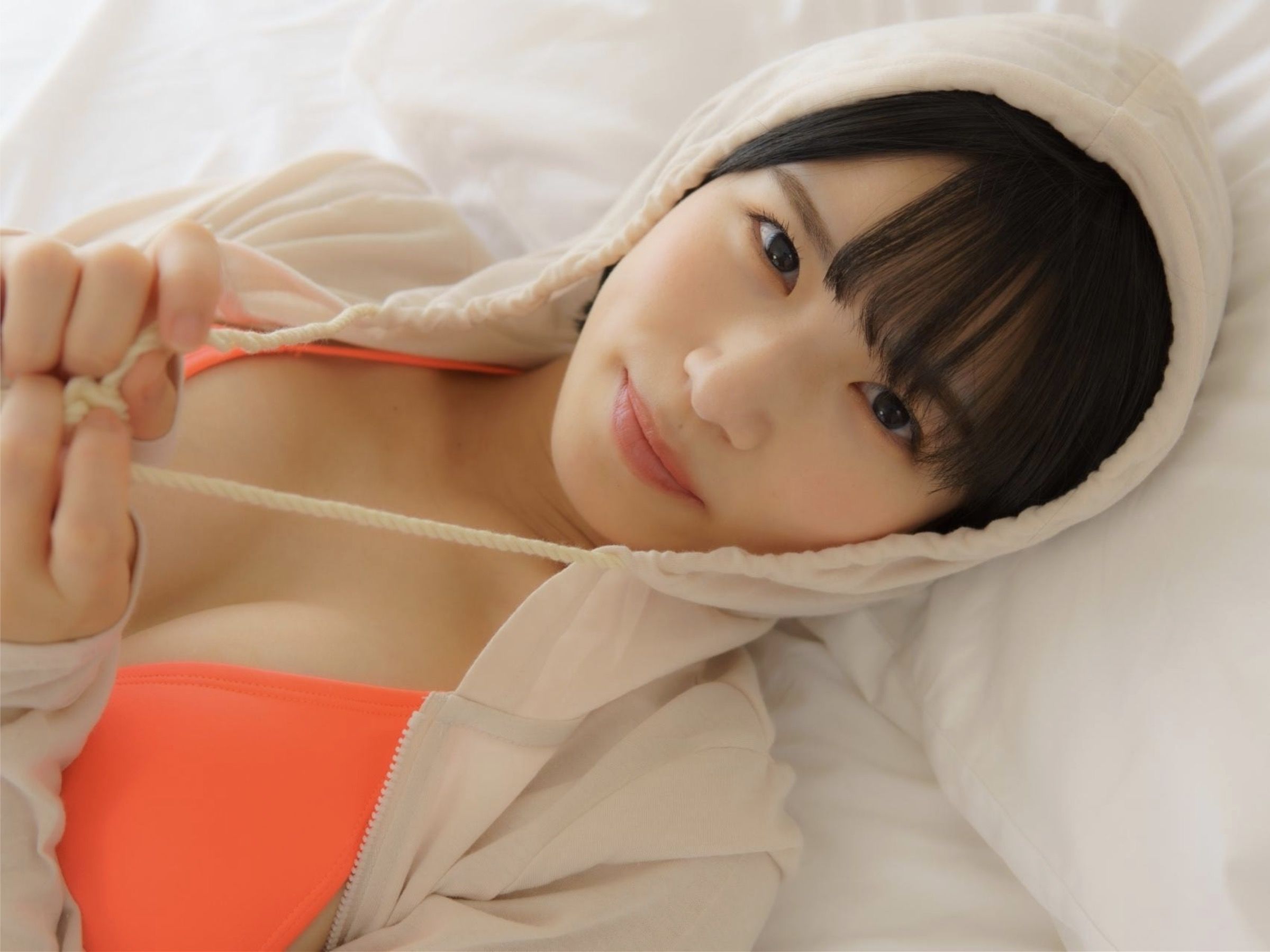 村上りいな - ニーハイソックスになりたくて/(140P)