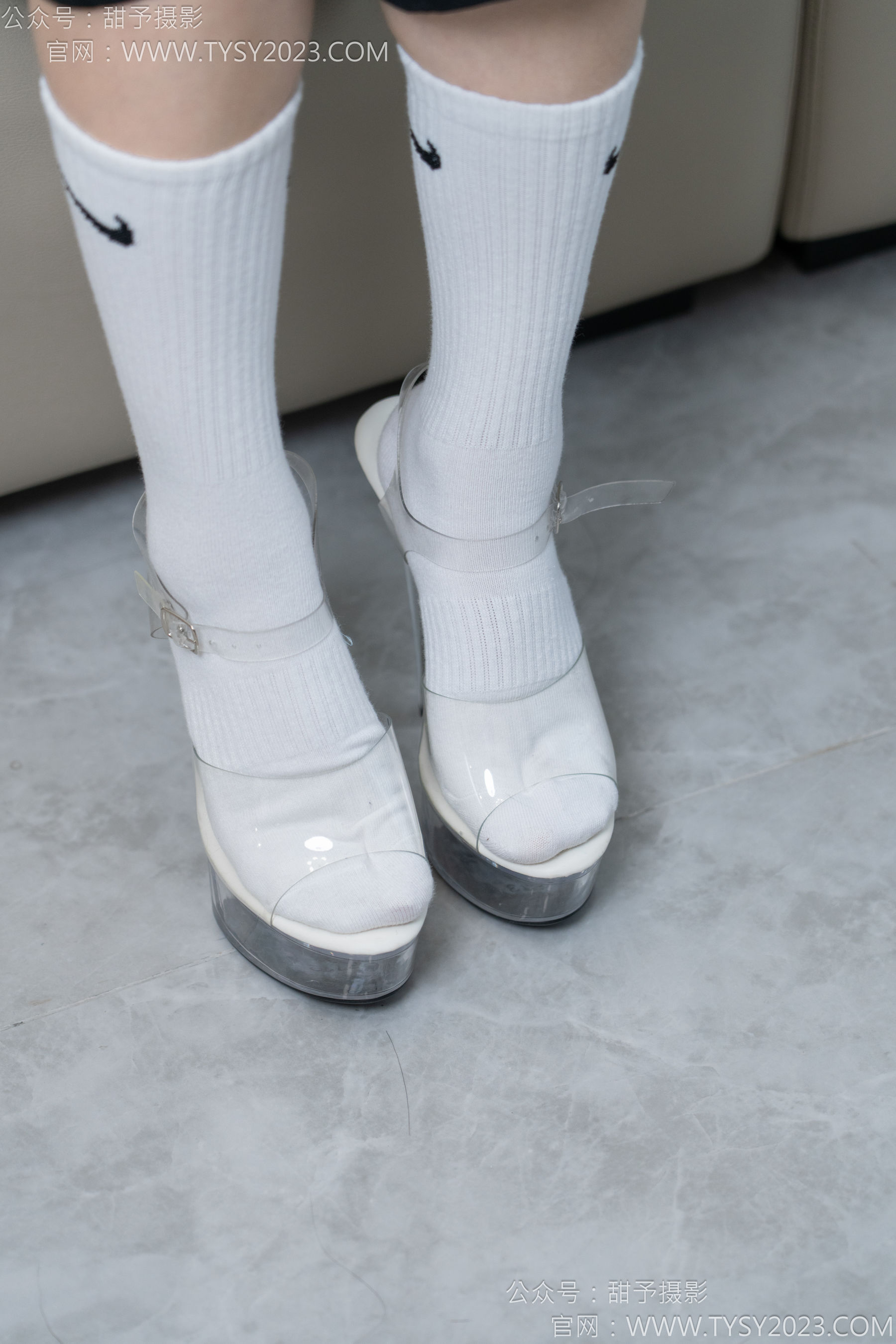 甜予摄影 No.147 澜澜 - 凉鞋、高跟鞋、长腿袜、白棉袜/(172P)
