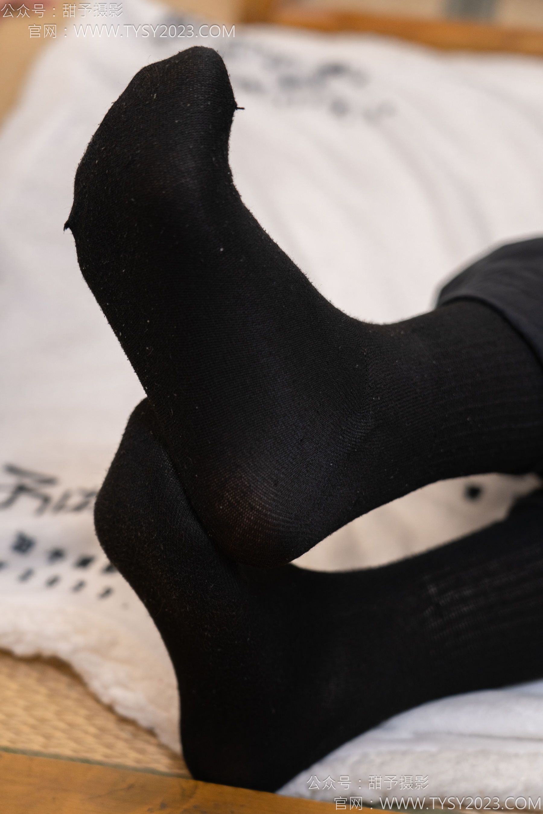 甜予摄影 No.145 思思&小云 - 板鞋、白棉袜、薄肉丝/(145P)