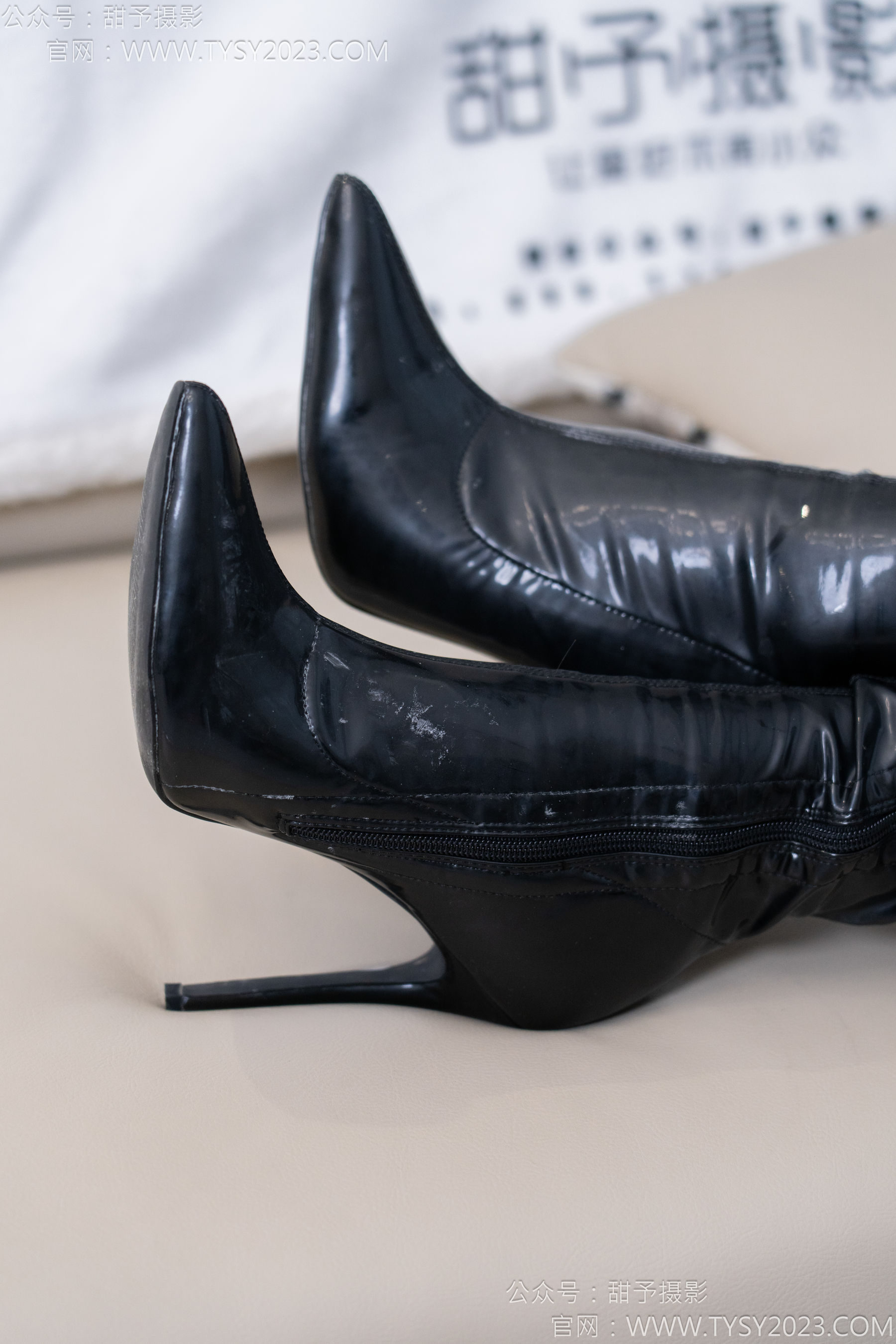 甜予摄影 No.142 咖啡豆 - 两双靴子、黑丝/(134P)