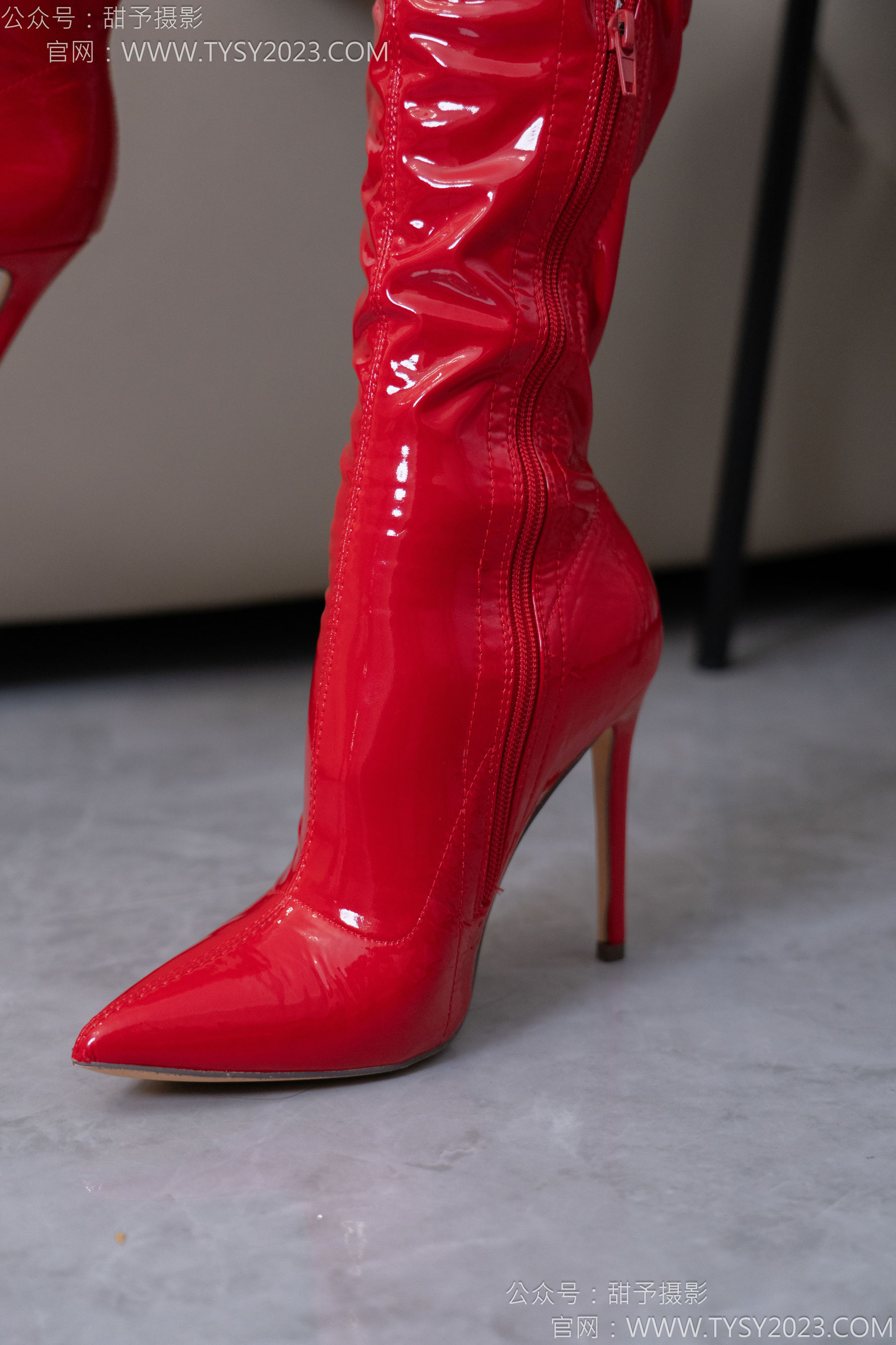 甜予摄影 No.142 咖啡豆 - 两双靴子、黑丝/(134P)