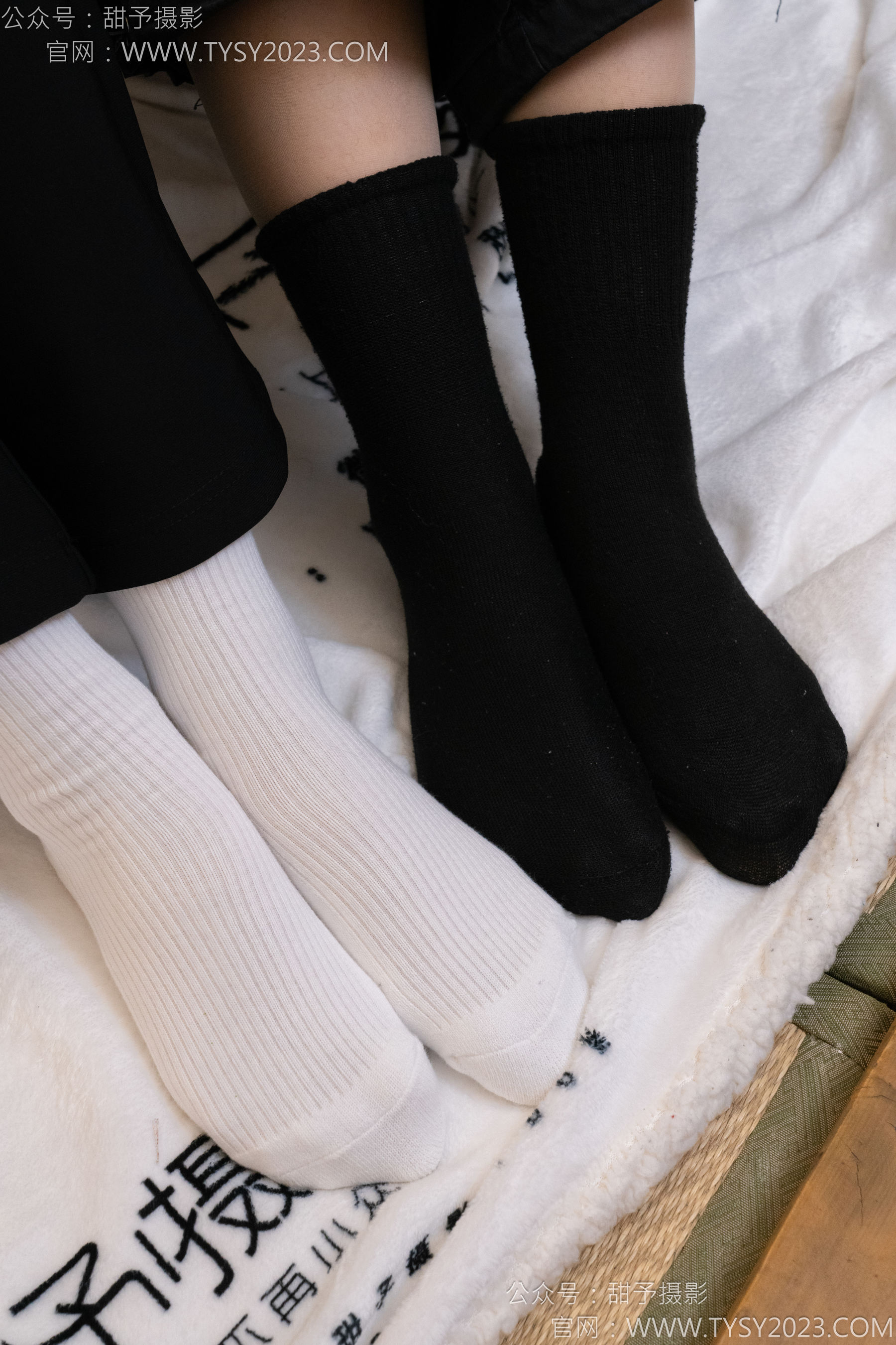 甜予摄影 No.145 思思&小云 - 板鞋、白棉袜、薄肉丝/(145P)