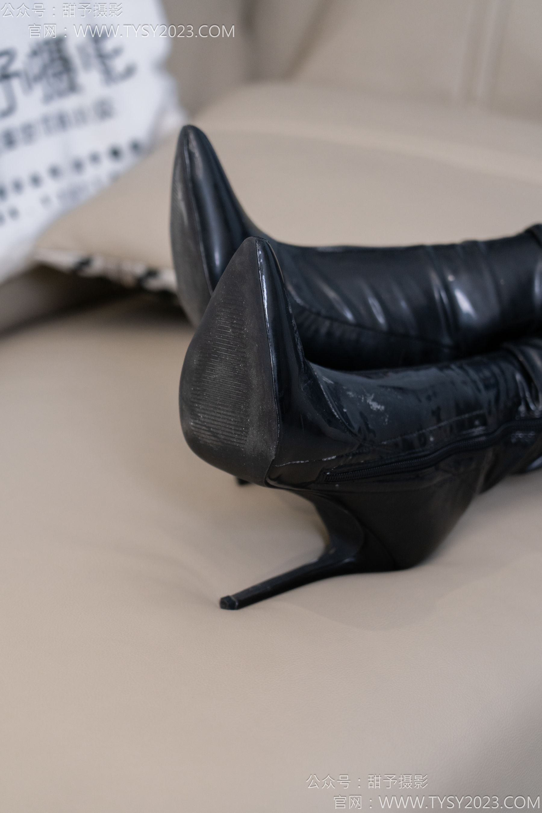 甜予摄影 No.142 咖啡豆 - 两双靴子、黑丝/(134P)