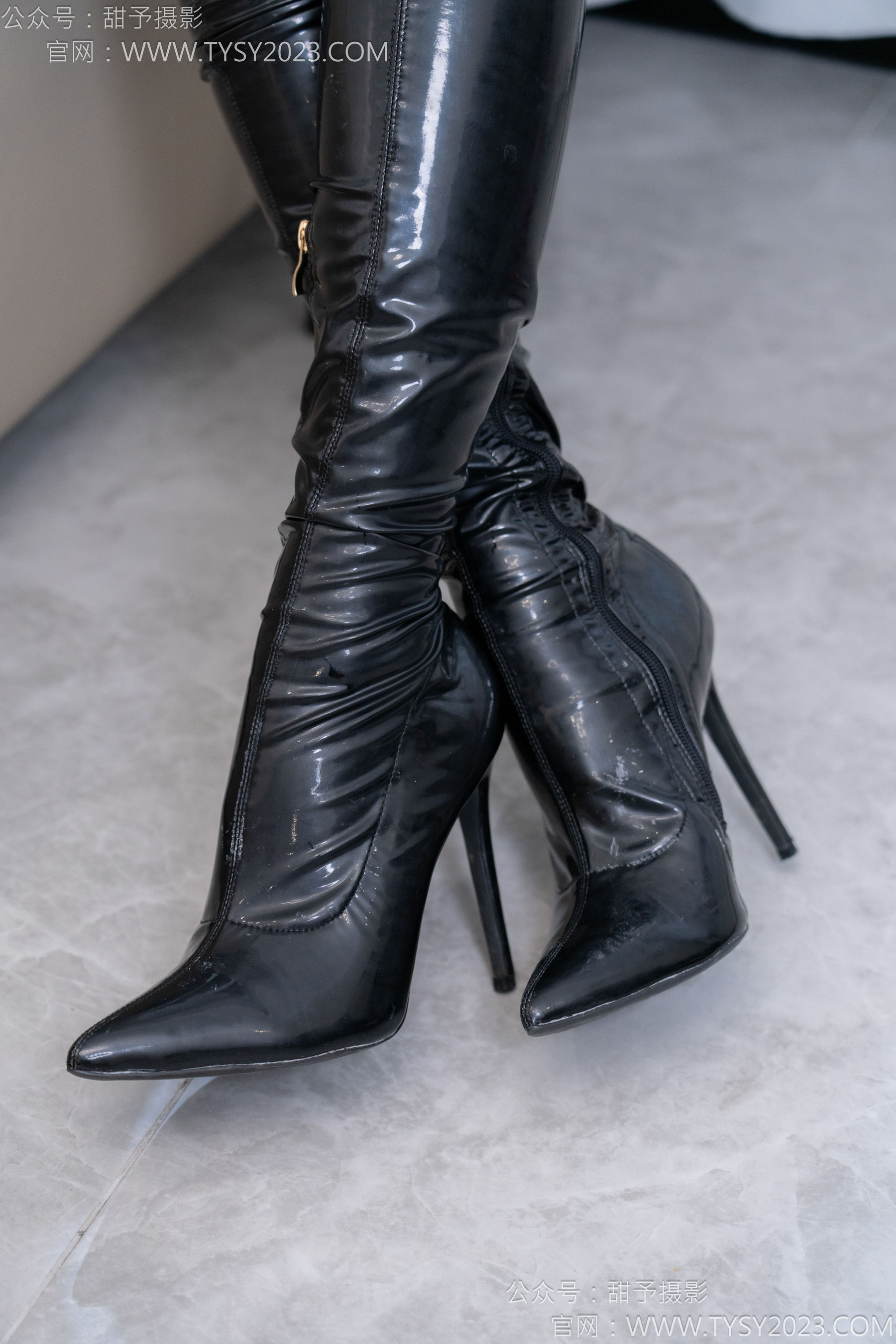 甜予摄影 No.142 咖啡豆 - 两双靴子、黑丝/(134P)