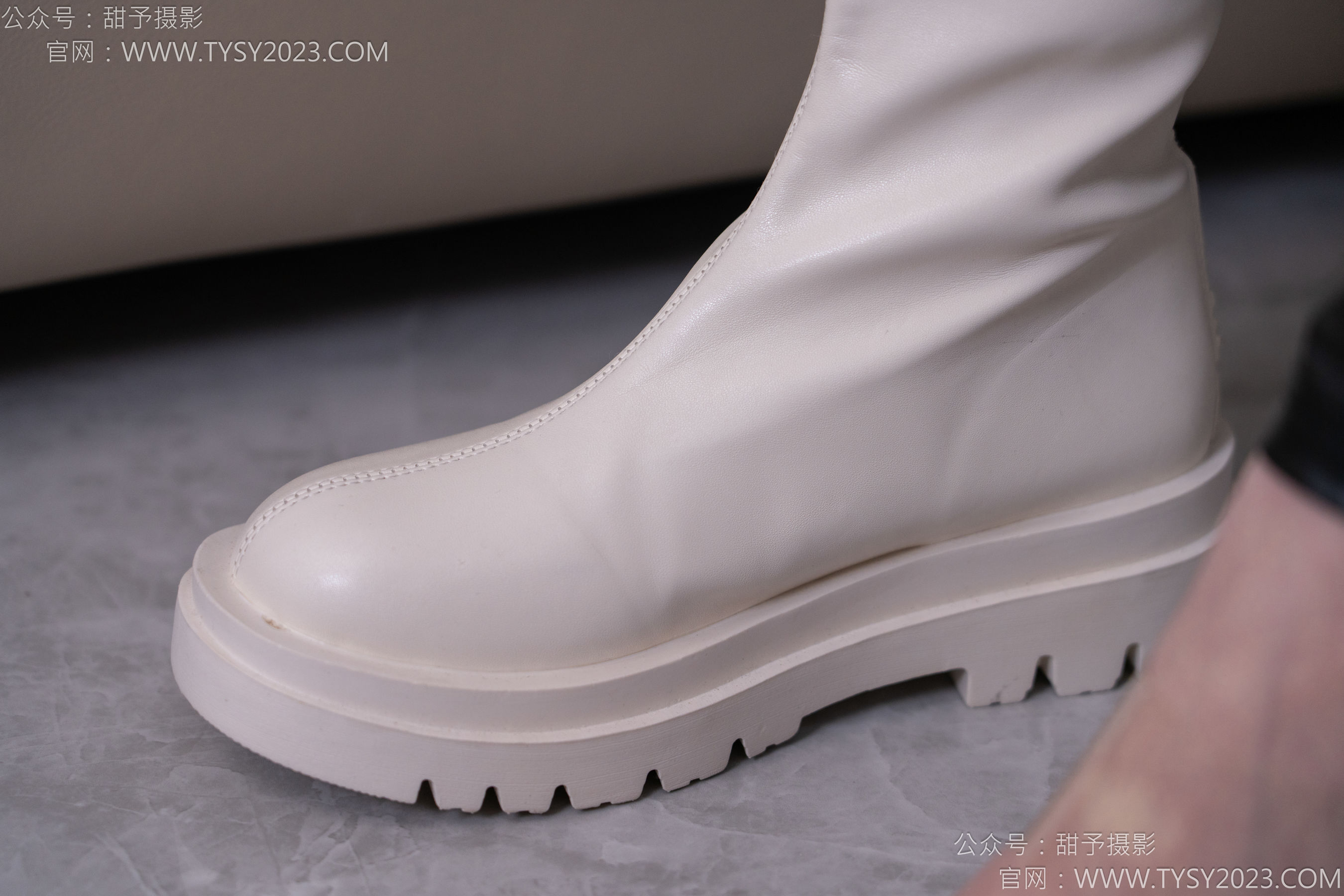 甜予摄影 No.146 璇璇 - 高跟鞋、长靴、裸足/(133P)