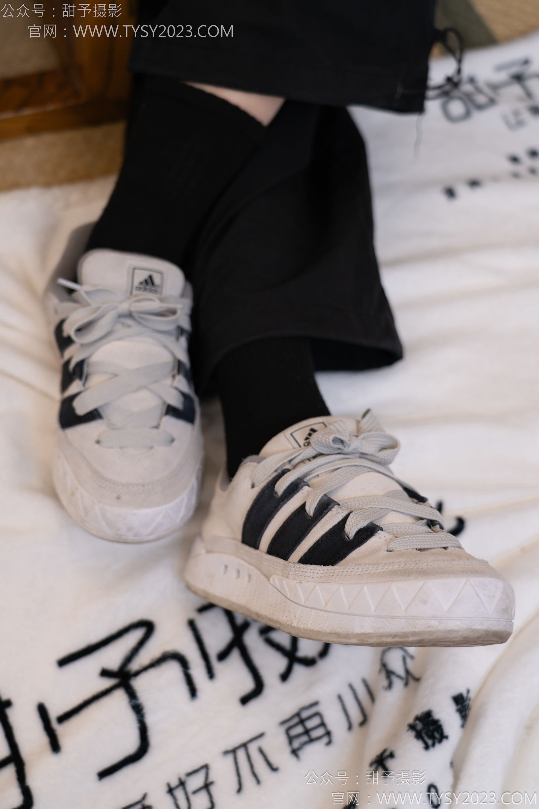 甜予摄影 No.145 思思&小云 - 板鞋、白棉袜、薄肉丝/(145P)