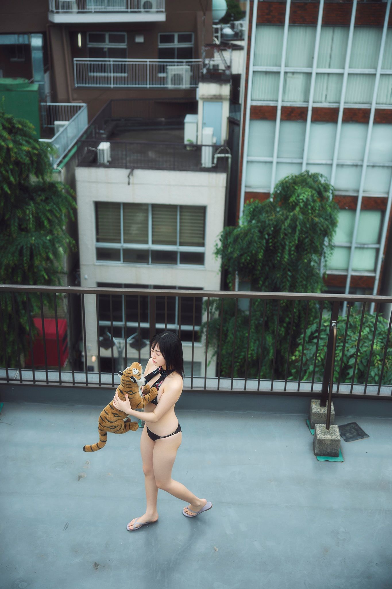 白濱美兎 - 夏、背伸び/(70P)