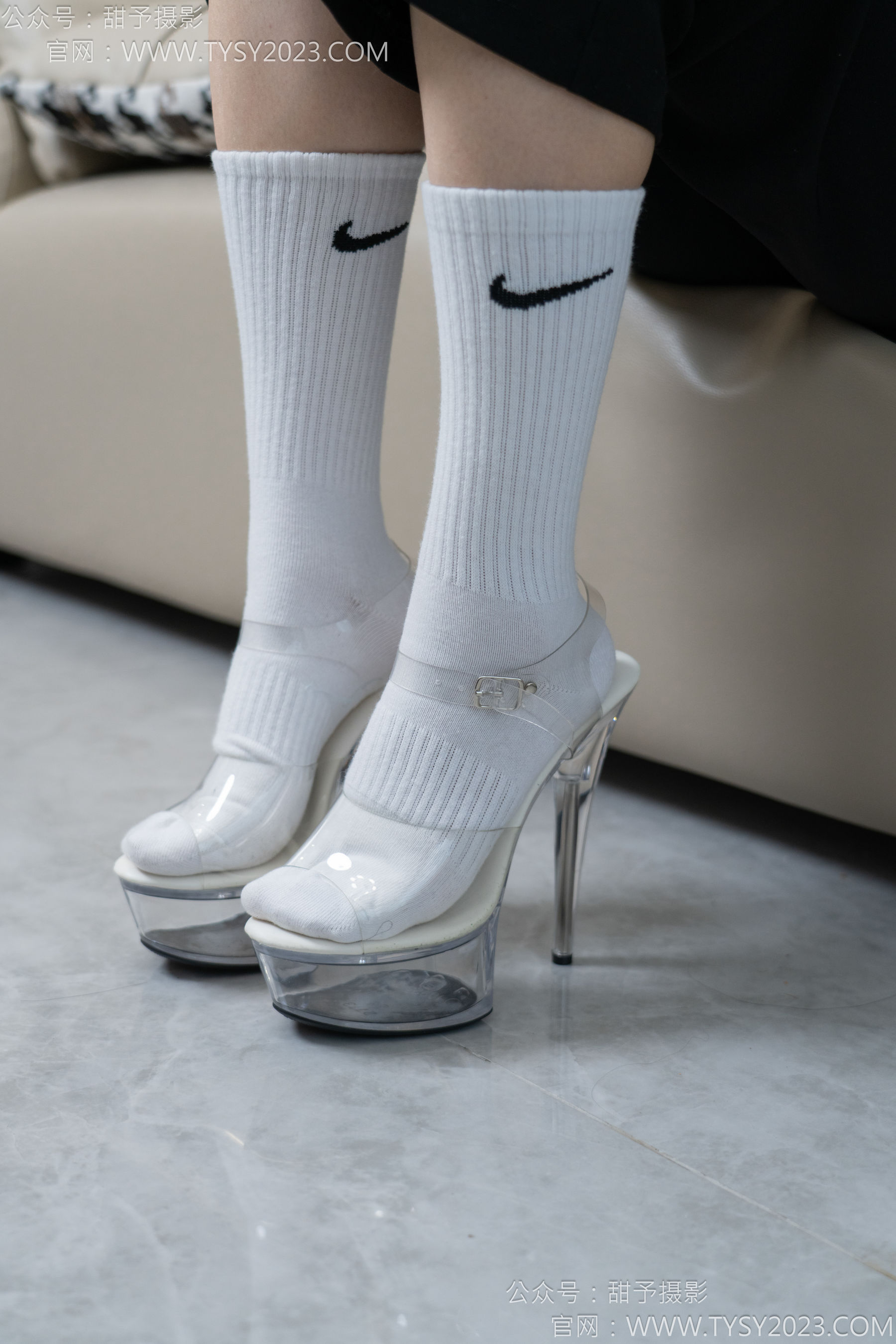 甜予摄影 No.147 澜澜 - 凉鞋、高跟鞋、长腿袜、白棉袜/(172P)
