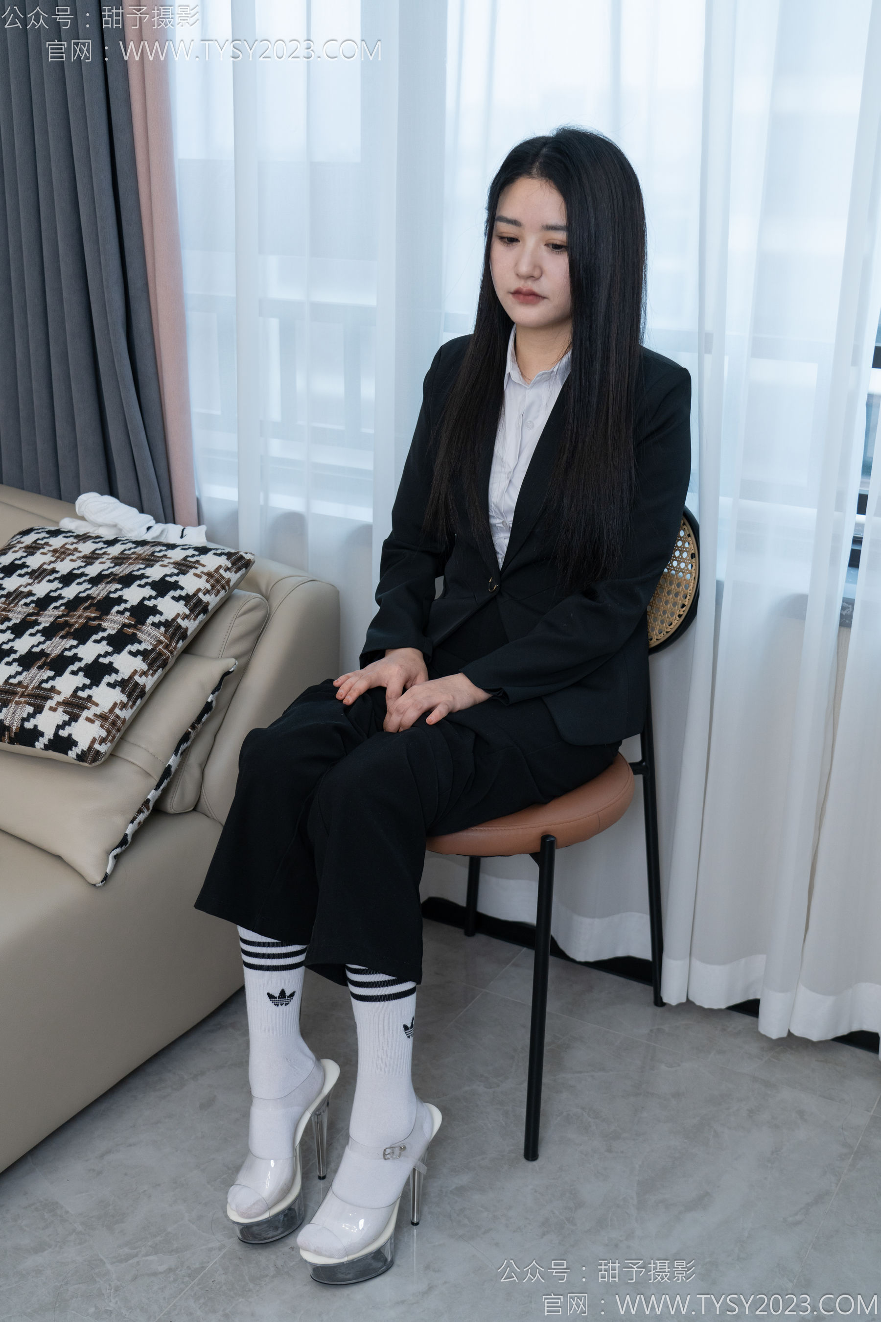 甜予摄影 No.147 澜澜 - 凉鞋、高跟鞋、长腿袜、白棉袜/(172P)