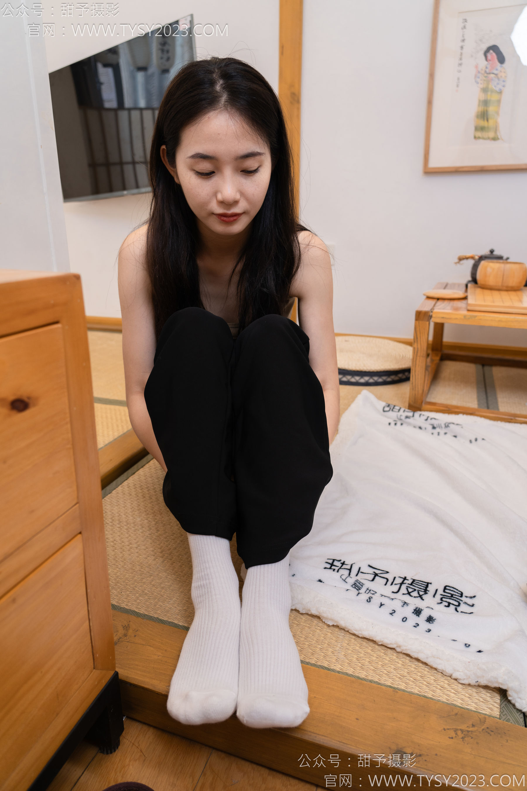 甜予摄影 No.145 思思&小云 - 板鞋、白棉袜、薄肉丝/(145P)