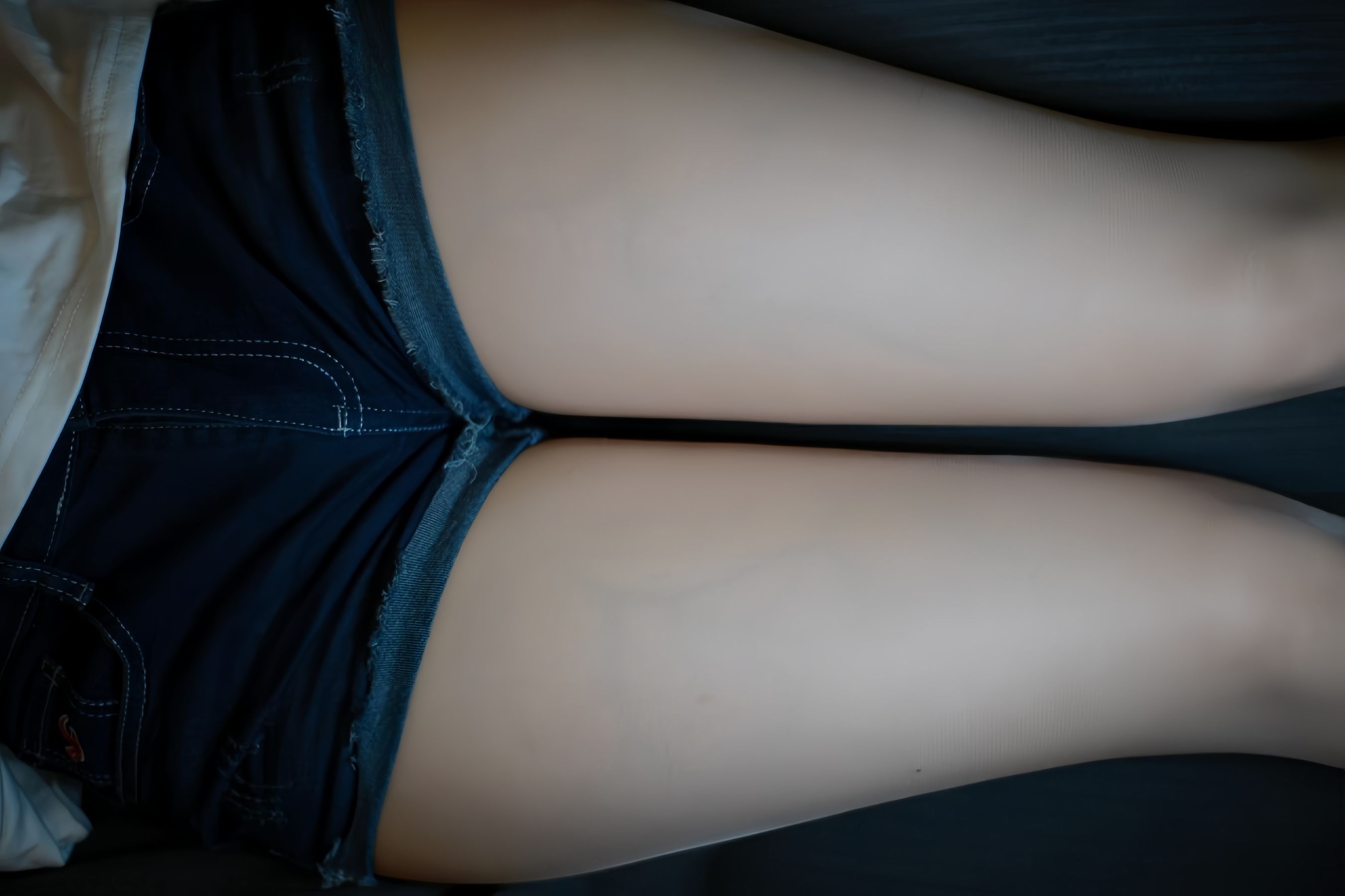 白龙猫女 - 公寓里的肉丝/(29P)