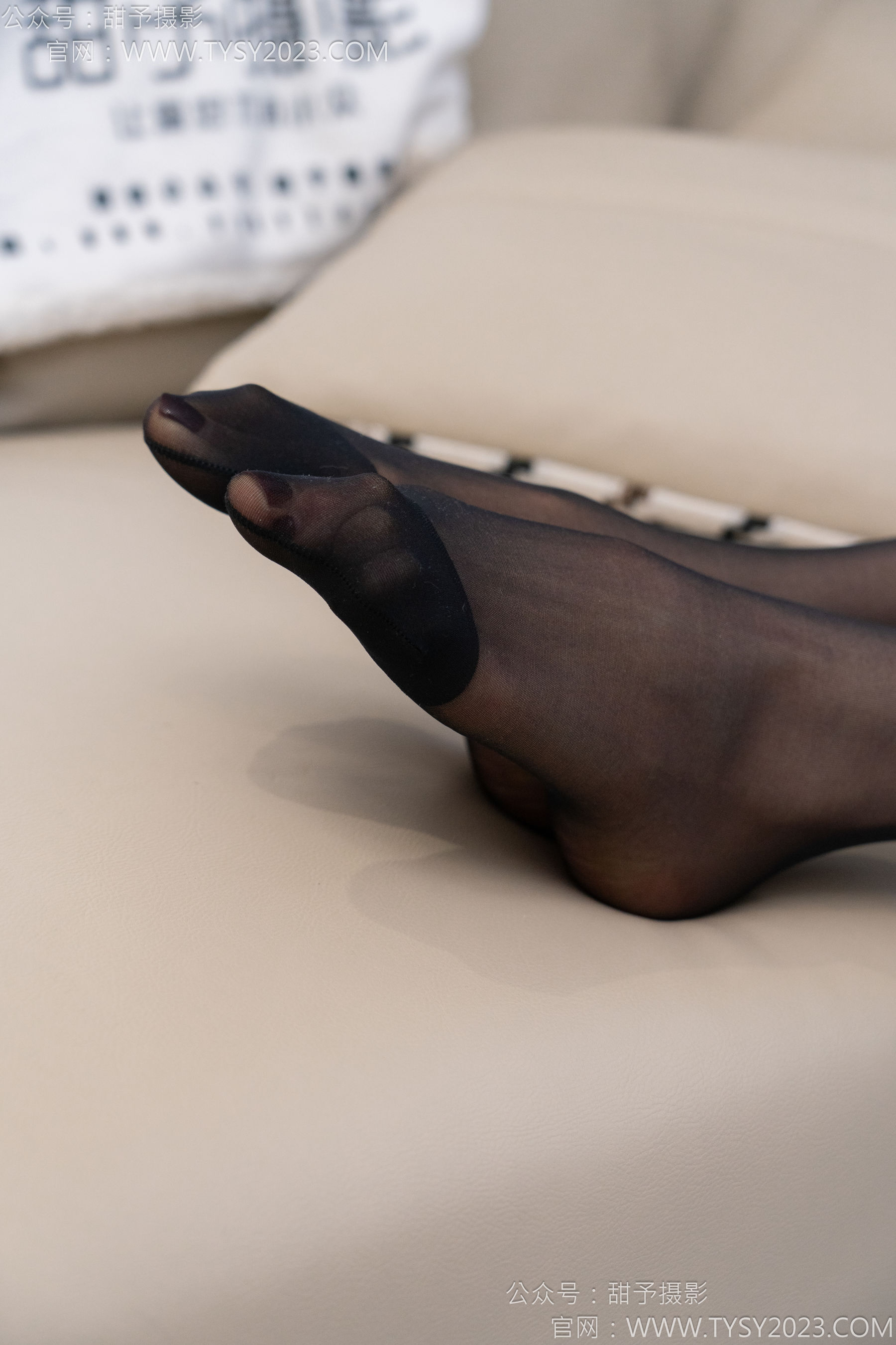 甜予摄影 No.142 咖啡豆 - 两双靴子、黑丝/(134P)