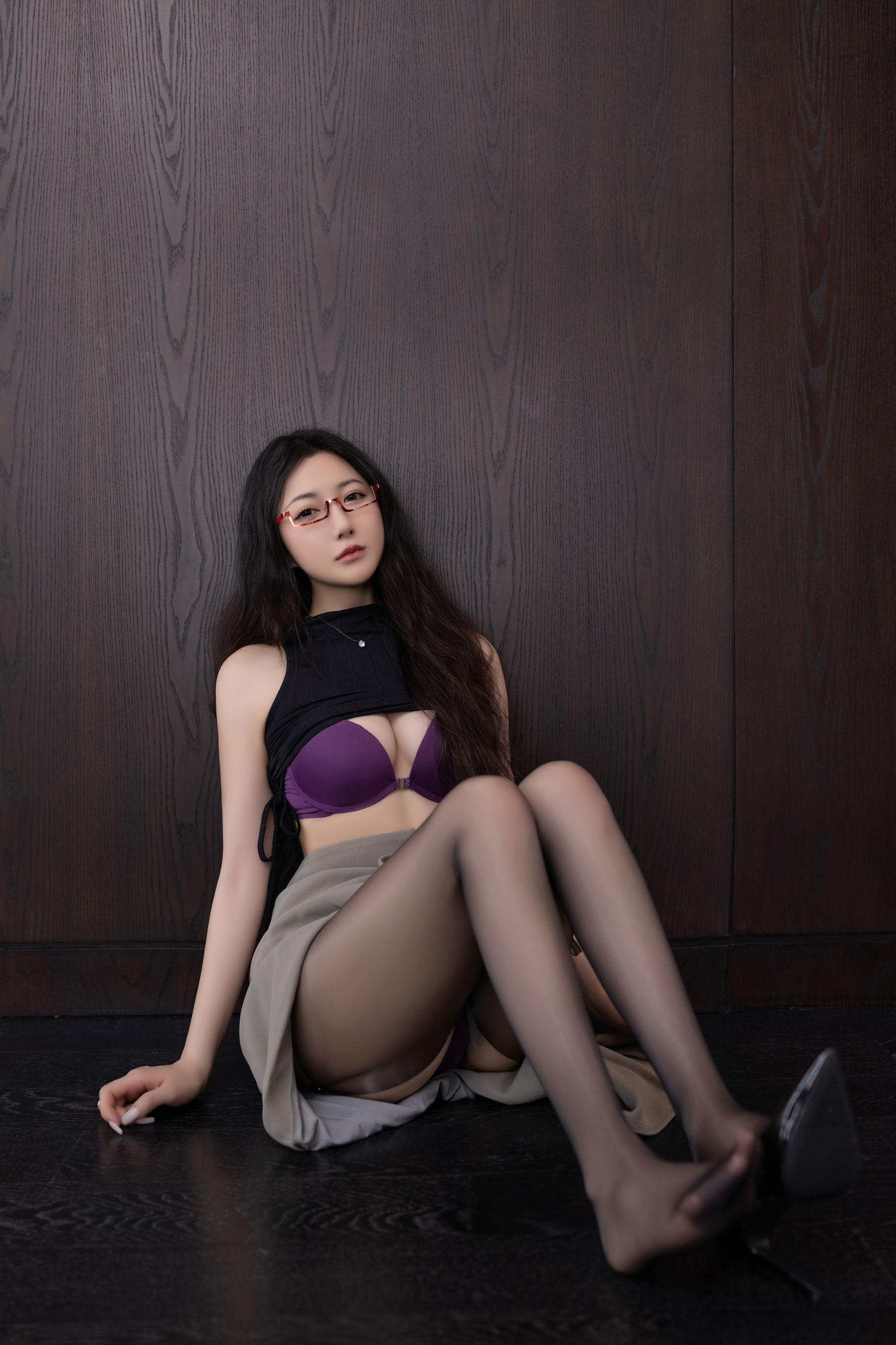 鱼子酱 - 眼镜娘/(120P)