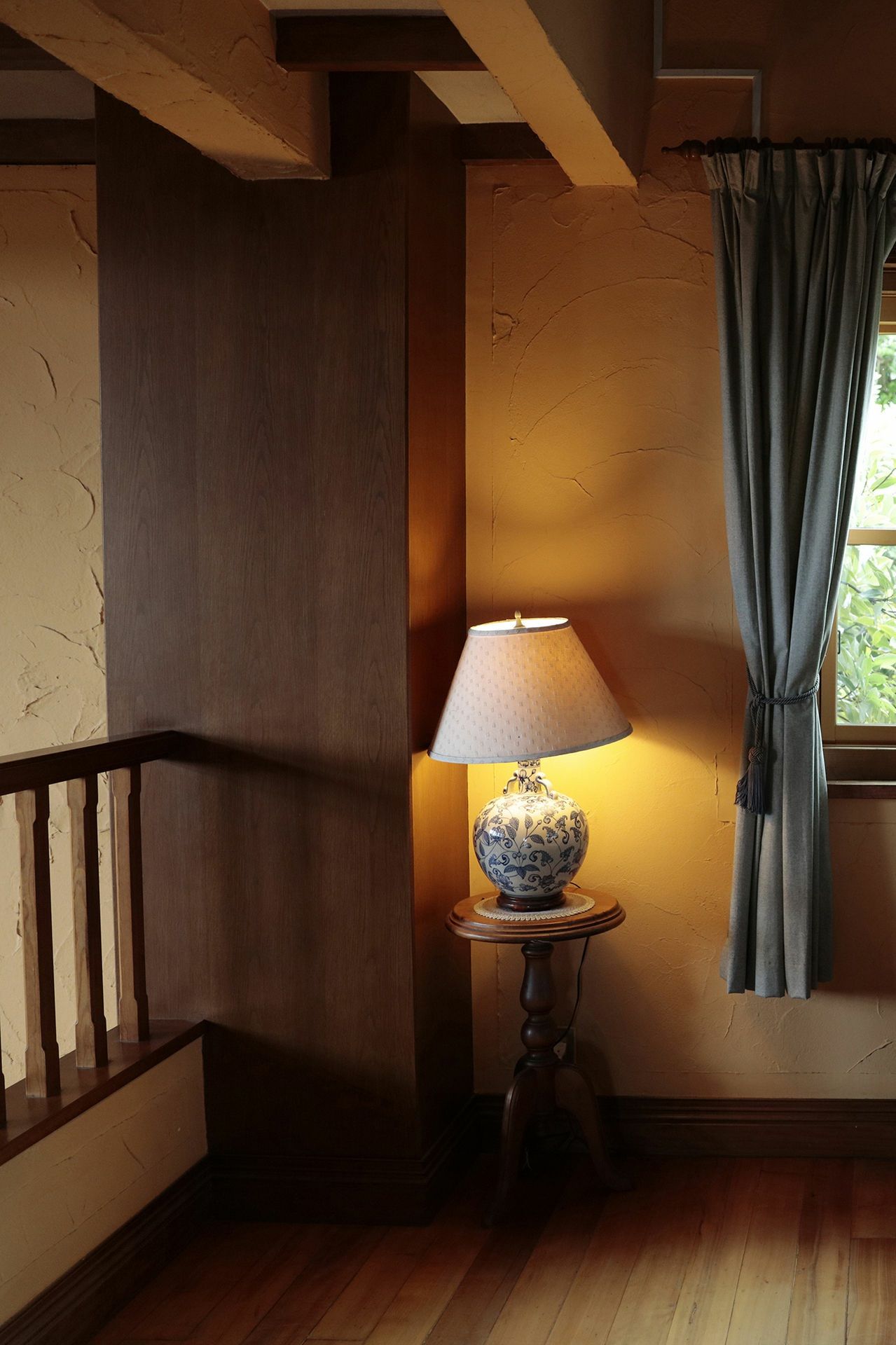 街山みほ - 深窓/(67P)