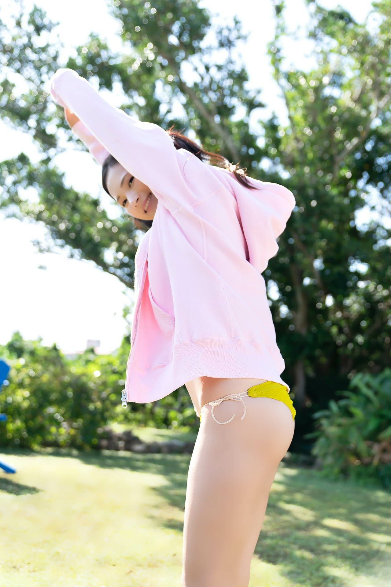 街山みほ - 煌めく紺碧の/(229P)