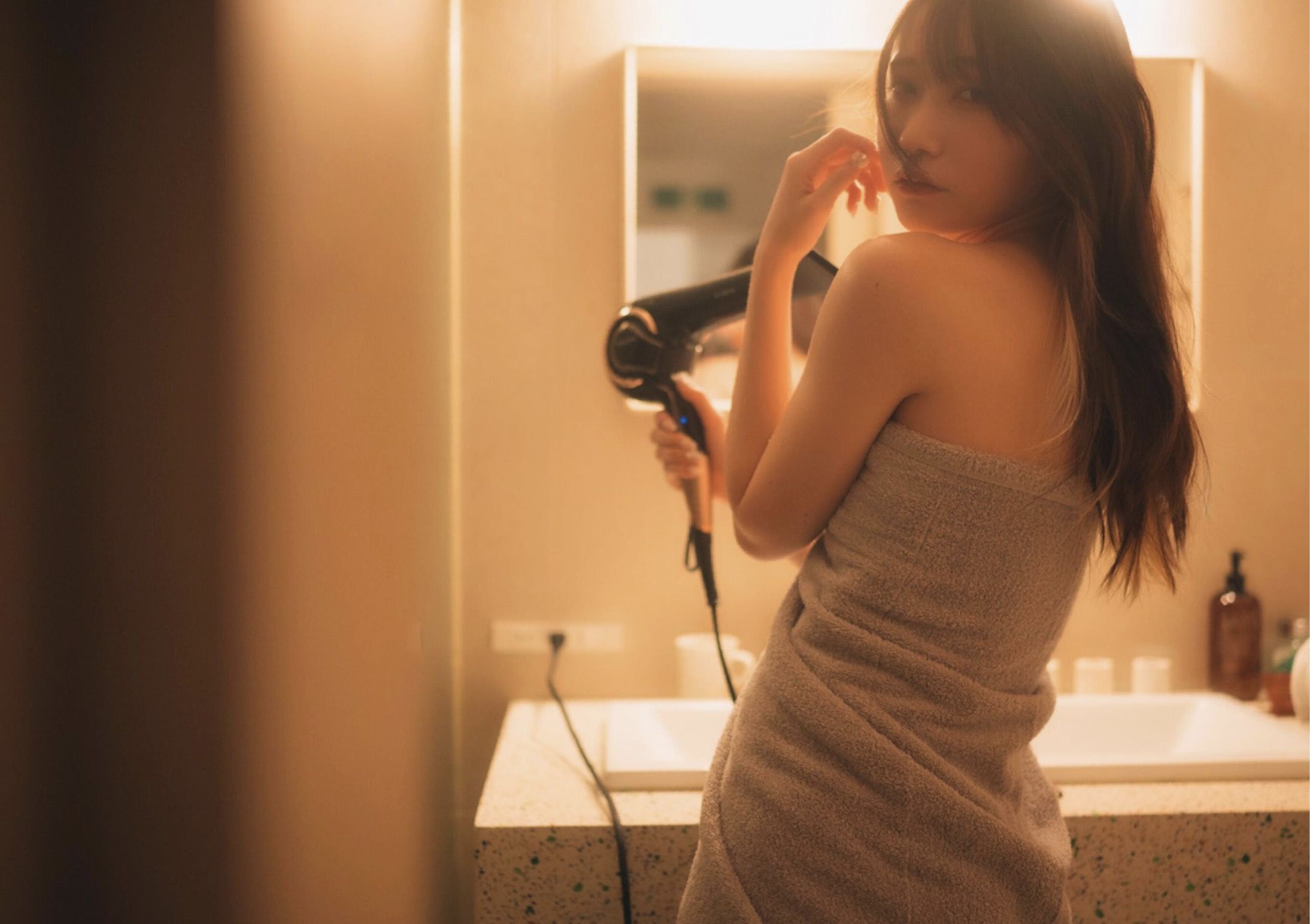 芽衣 - 芽ばえちゃう/(238P)