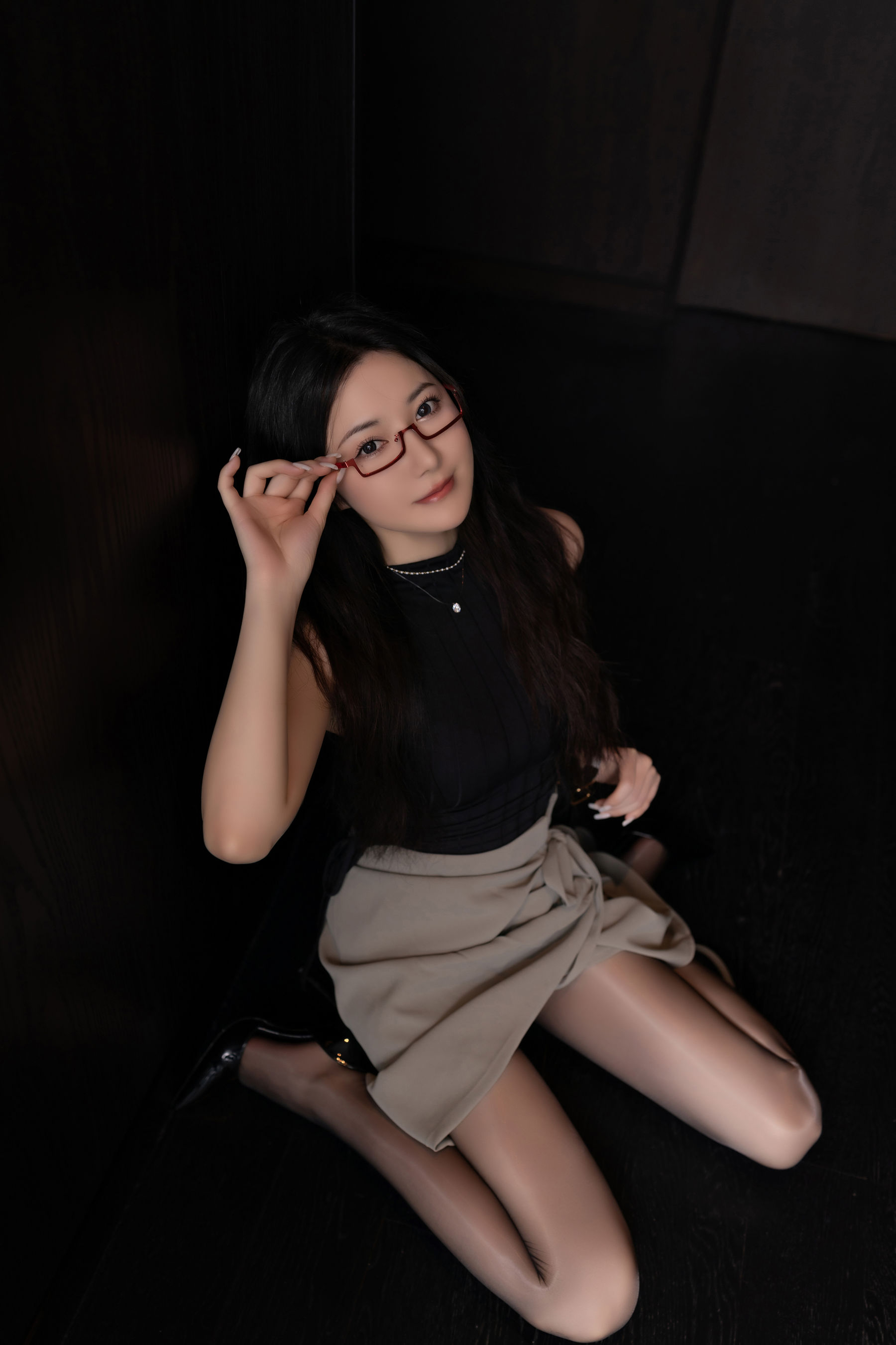 鱼子酱 - 眼镜娘/(120P)