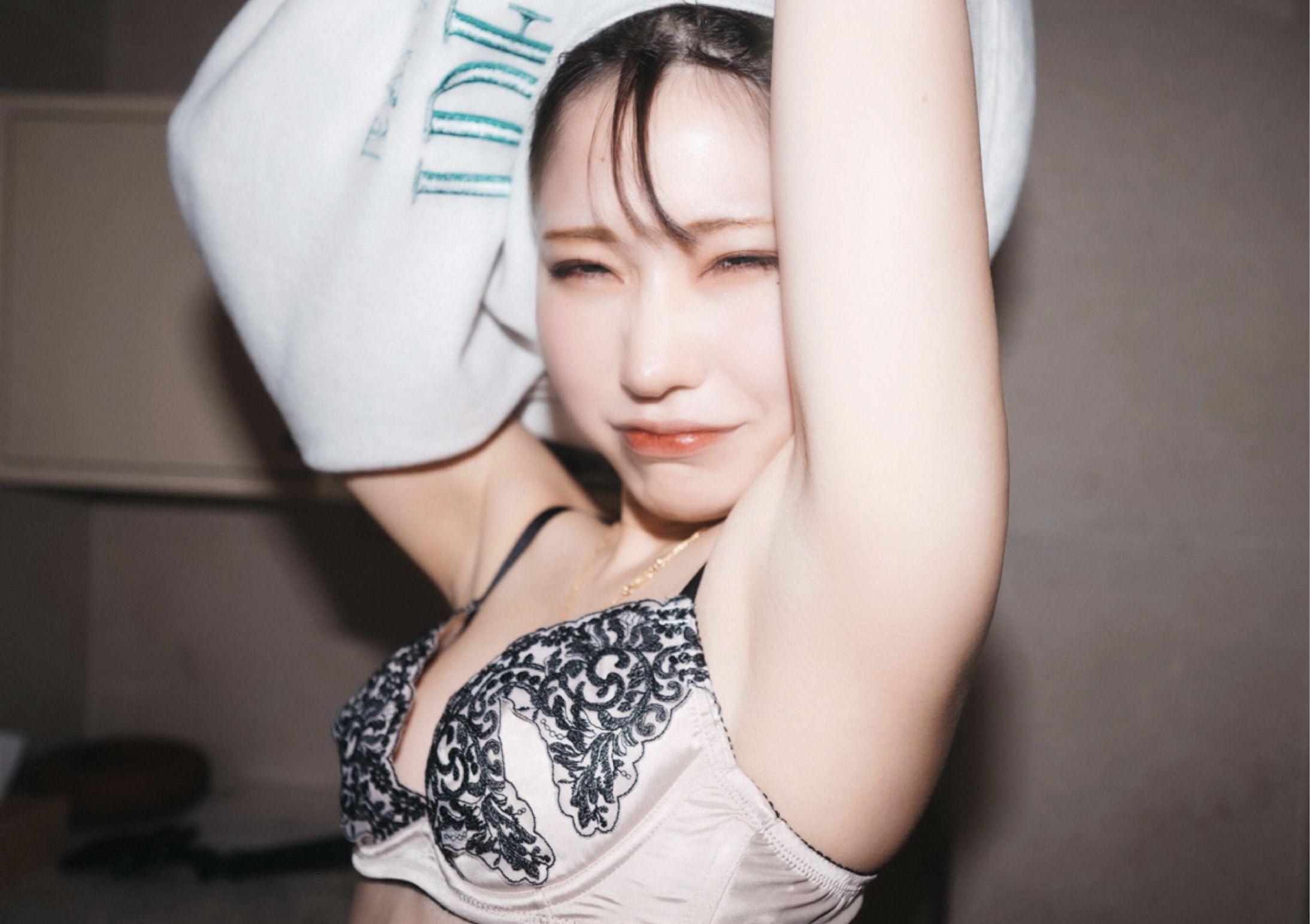 芽衣 - 芽ばえちゃう/(238P)