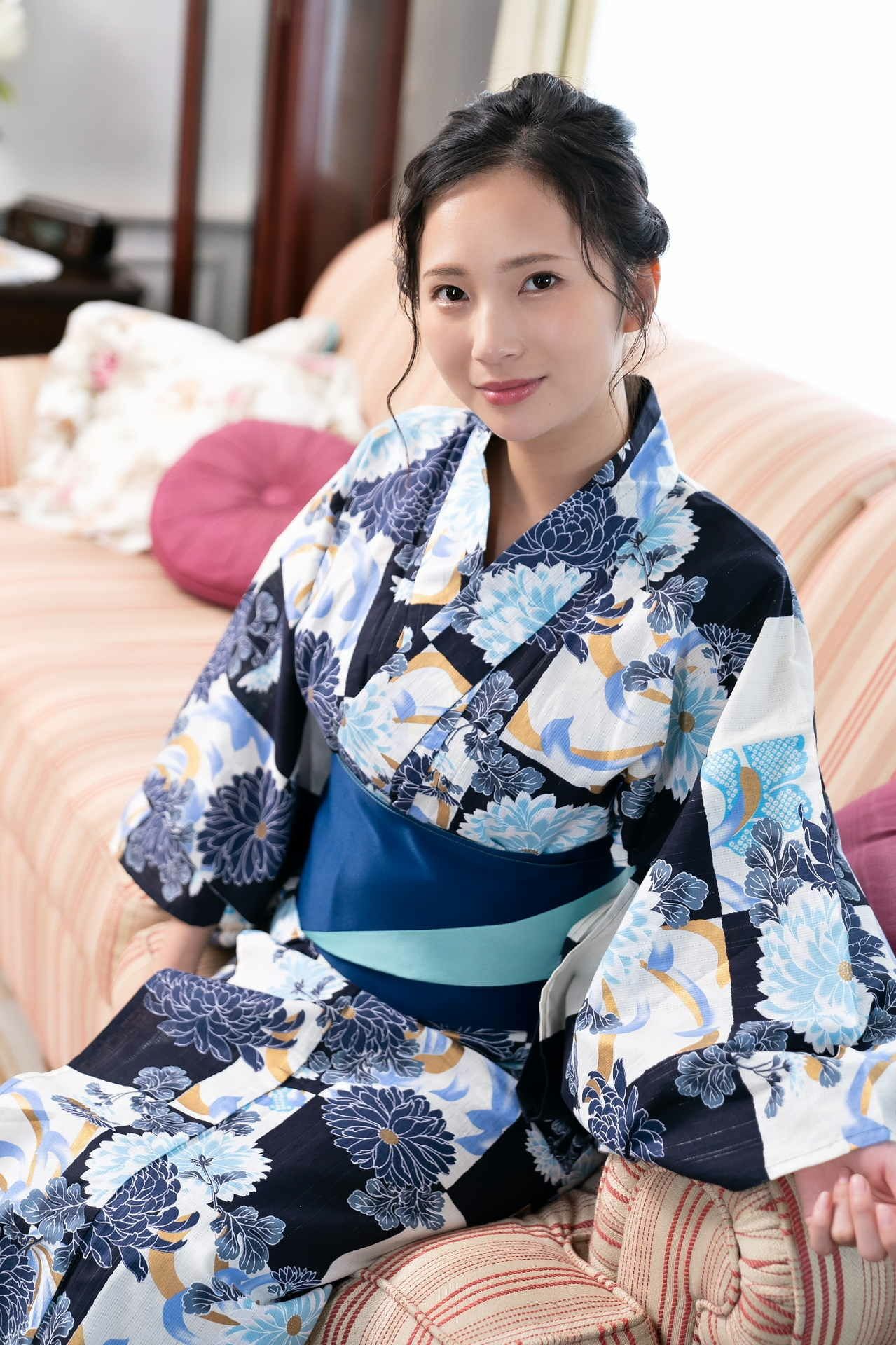 街山みほ - 煌めく紺碧の/(229P)