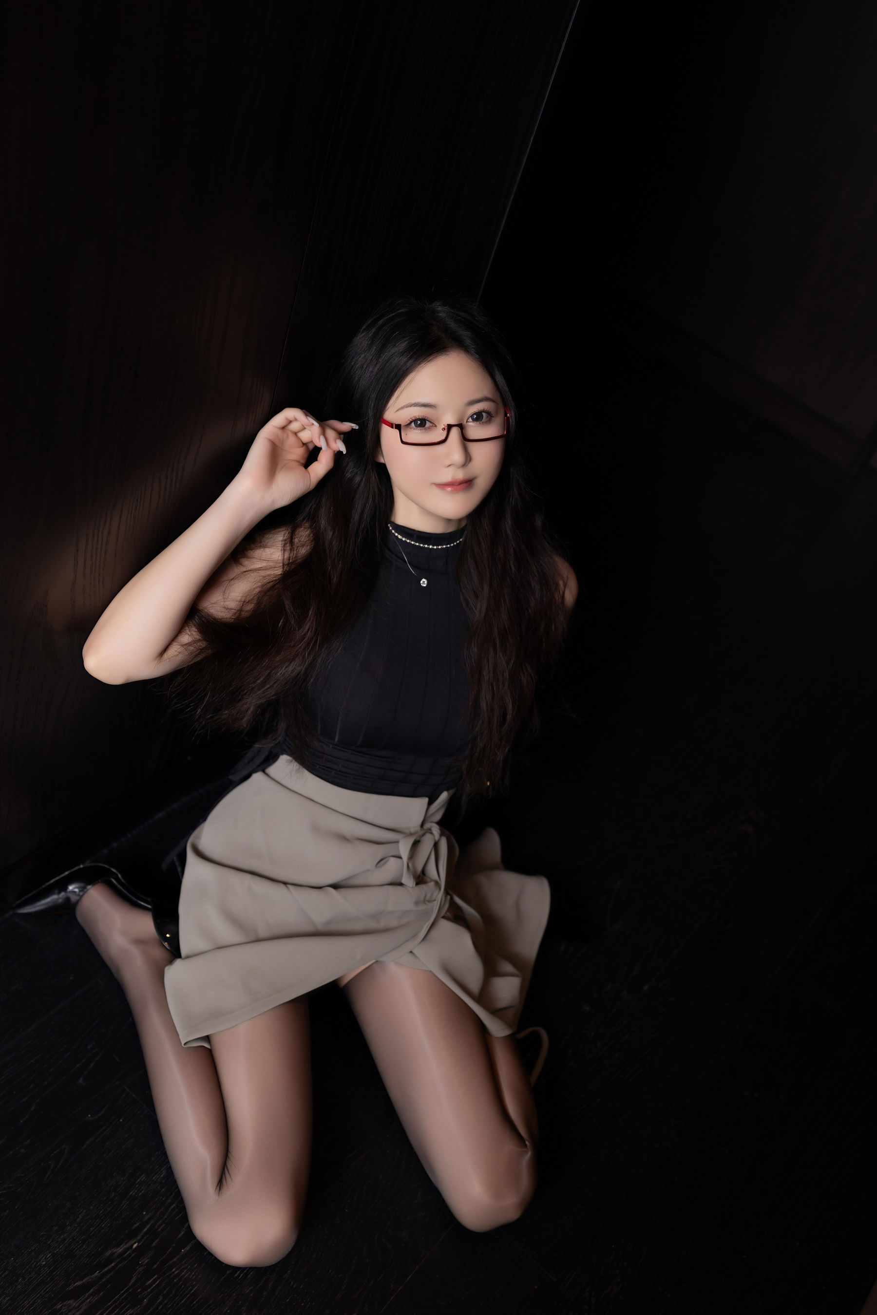 鱼子酱 - 眼镜娘/(120P)