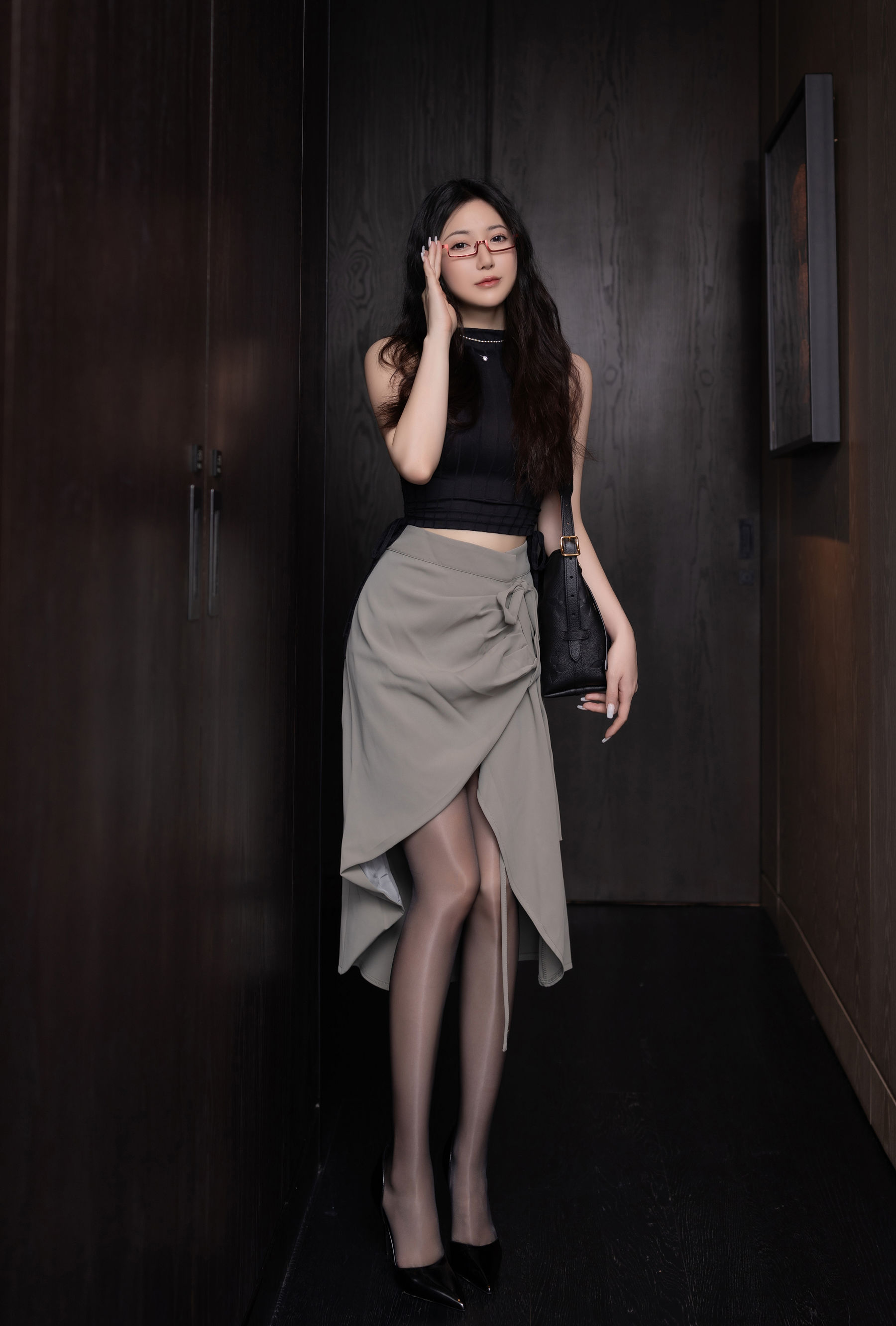 鱼子酱 - 眼镜娘/(120P)