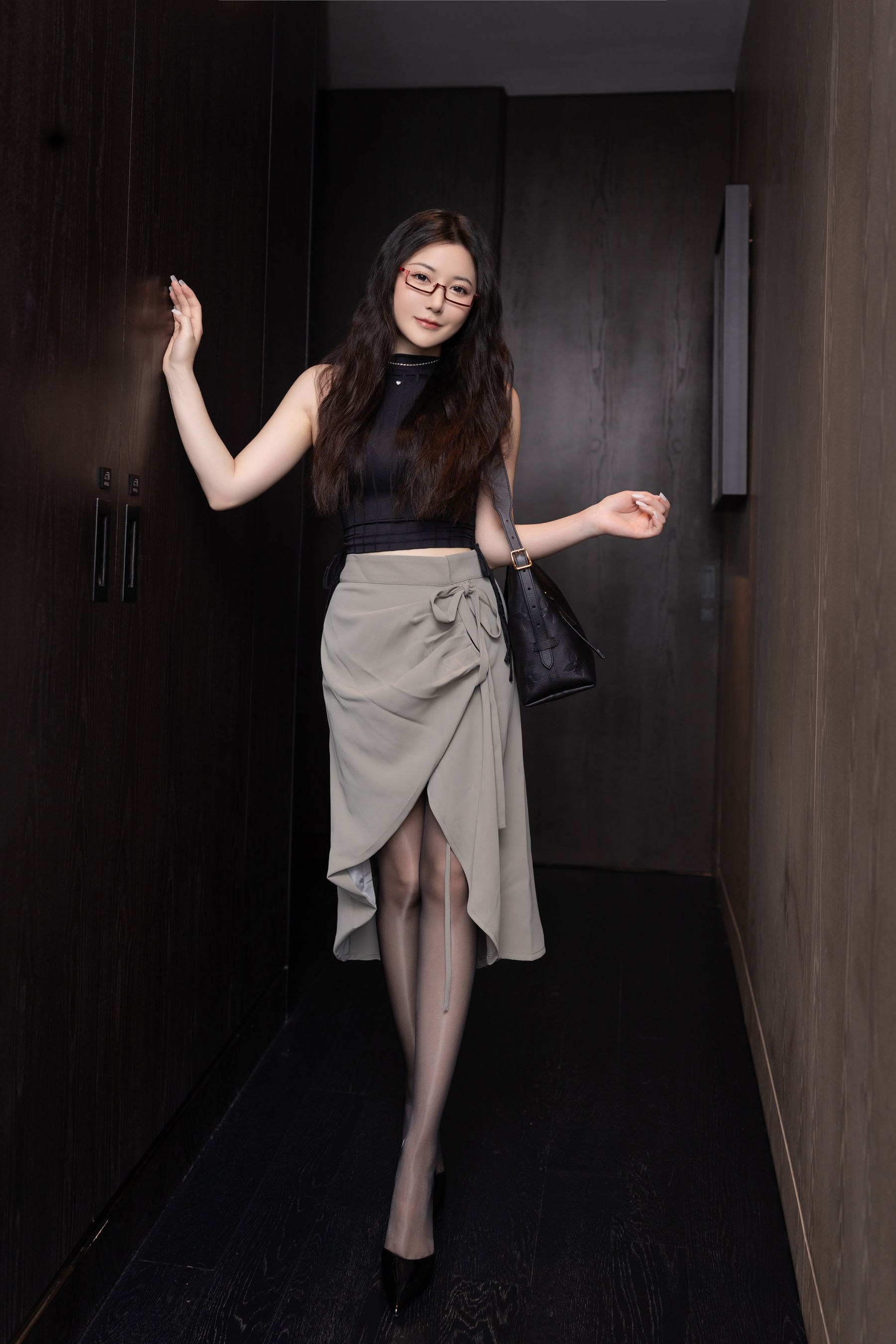 鱼子酱 - 眼镜娘/(120P)