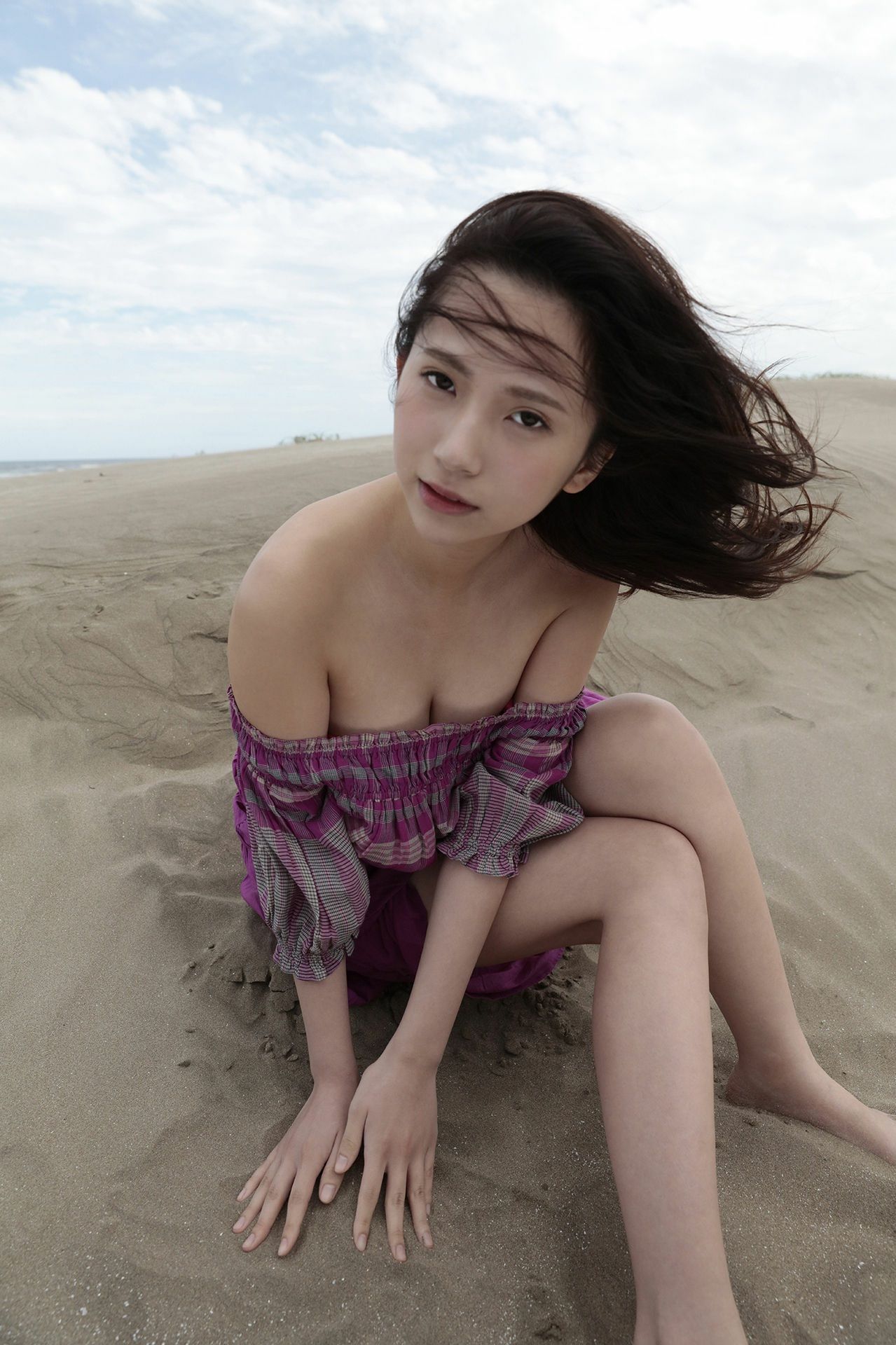 街山みほ - 深窓/(67P)