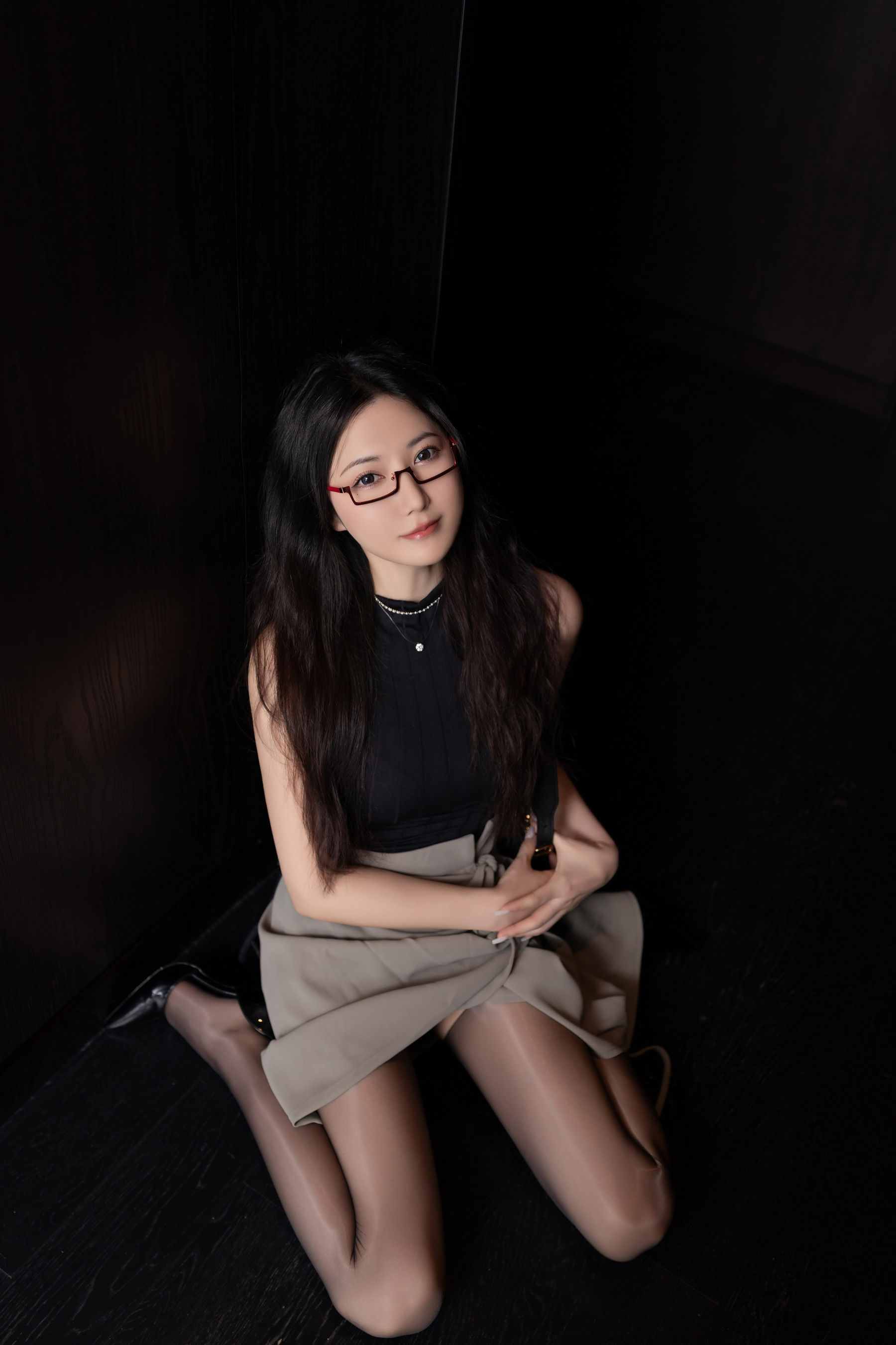 鱼子酱 - 眼镜娘/(120P)